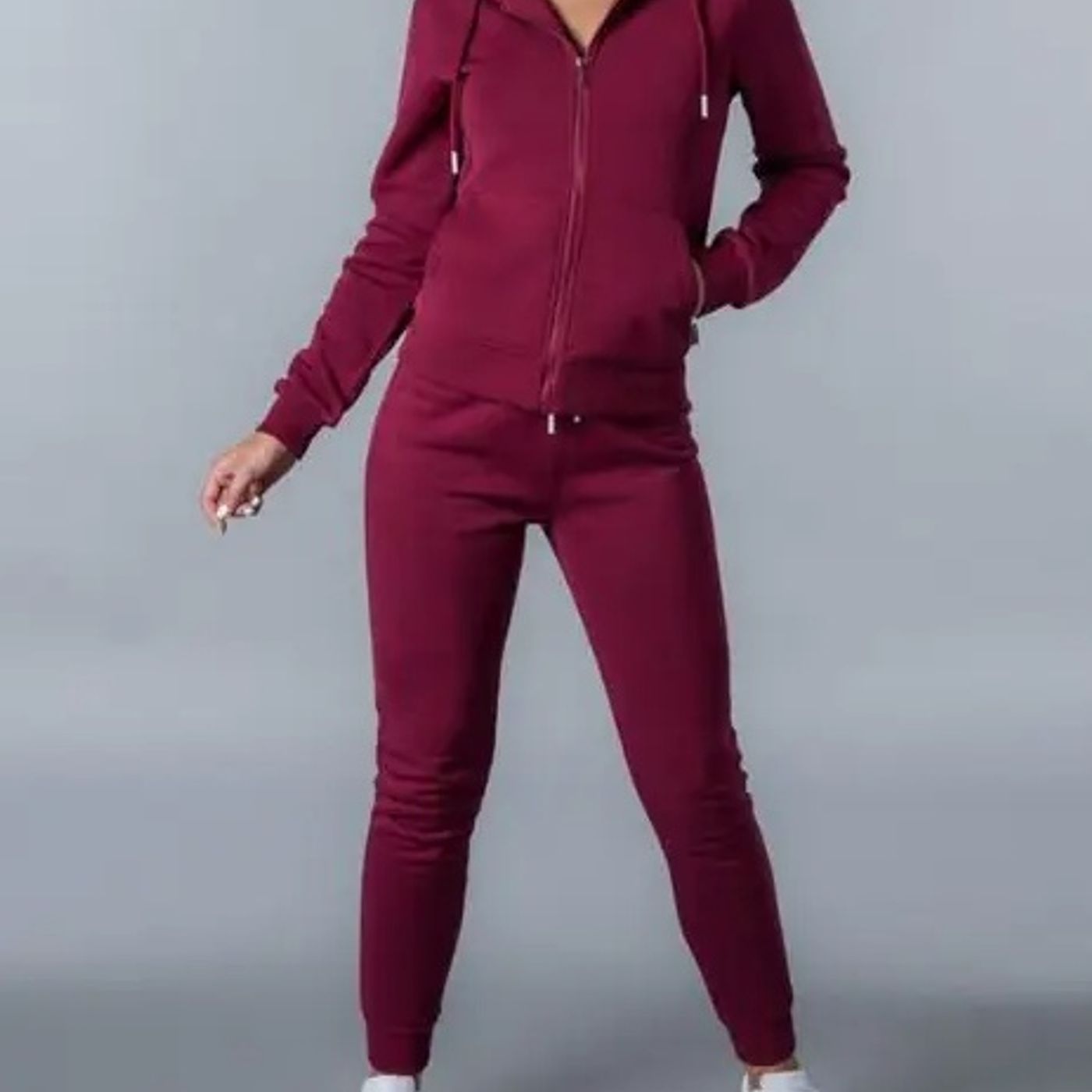 Level Up Your Brand with High-Quality Blank Tracksuits from the Wholesale Activewear Experts