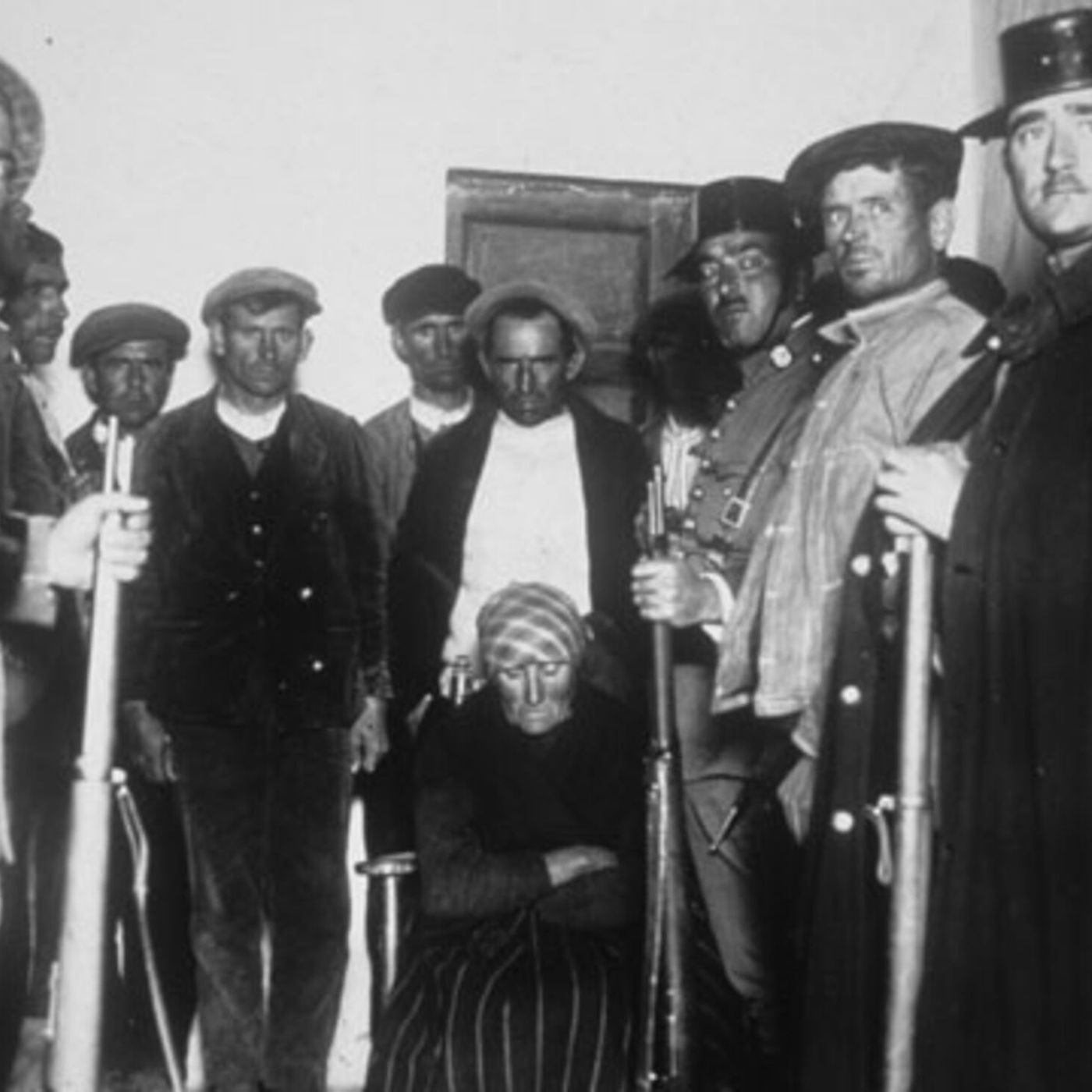 Historia Negra del Socialismo: Los sucesos de Castilblanco contra la Guardia Civil