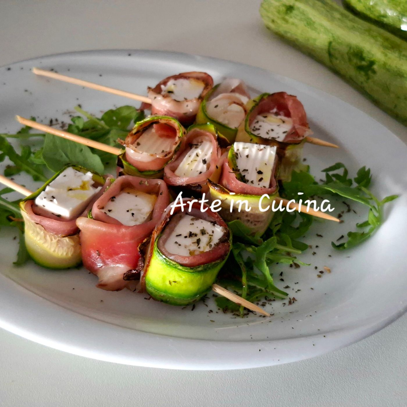 SPIEDINI di ZUCCHINE con FETA e SPECK