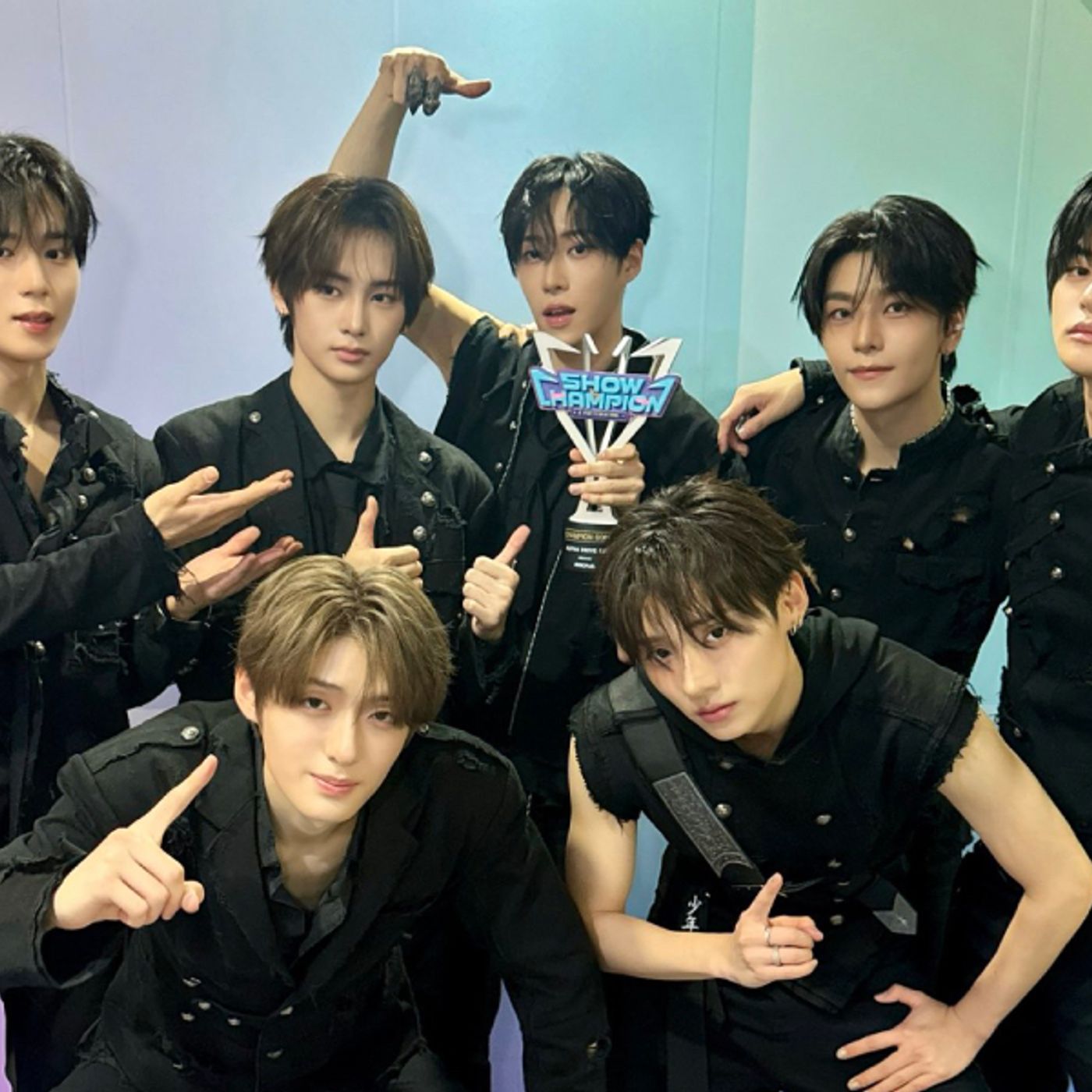 Watch: ALPHA DRIVE ONE Takes 2nd Win For “BORN DIRE” On “Show Champion”; Performances By NEXZ, SF9, And More | Soompi episode artwork