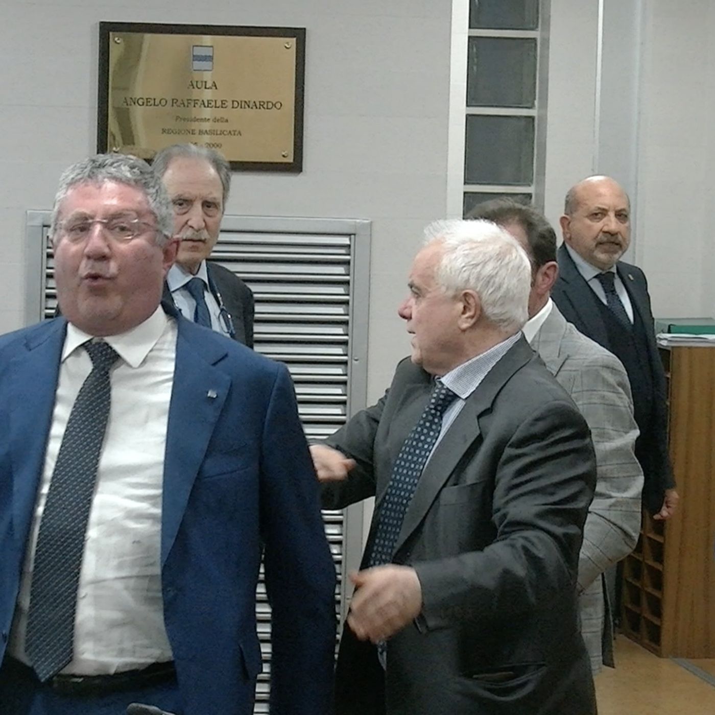 Continuano il teatrino del vergognoso Ente lucano e la 'cultura mafiosa' episode artwork