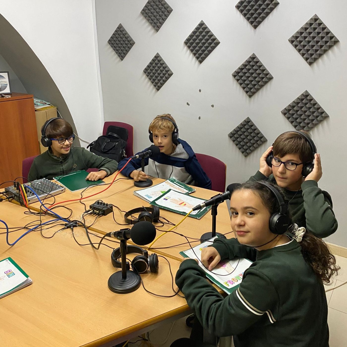 Portada de CVC RADIO