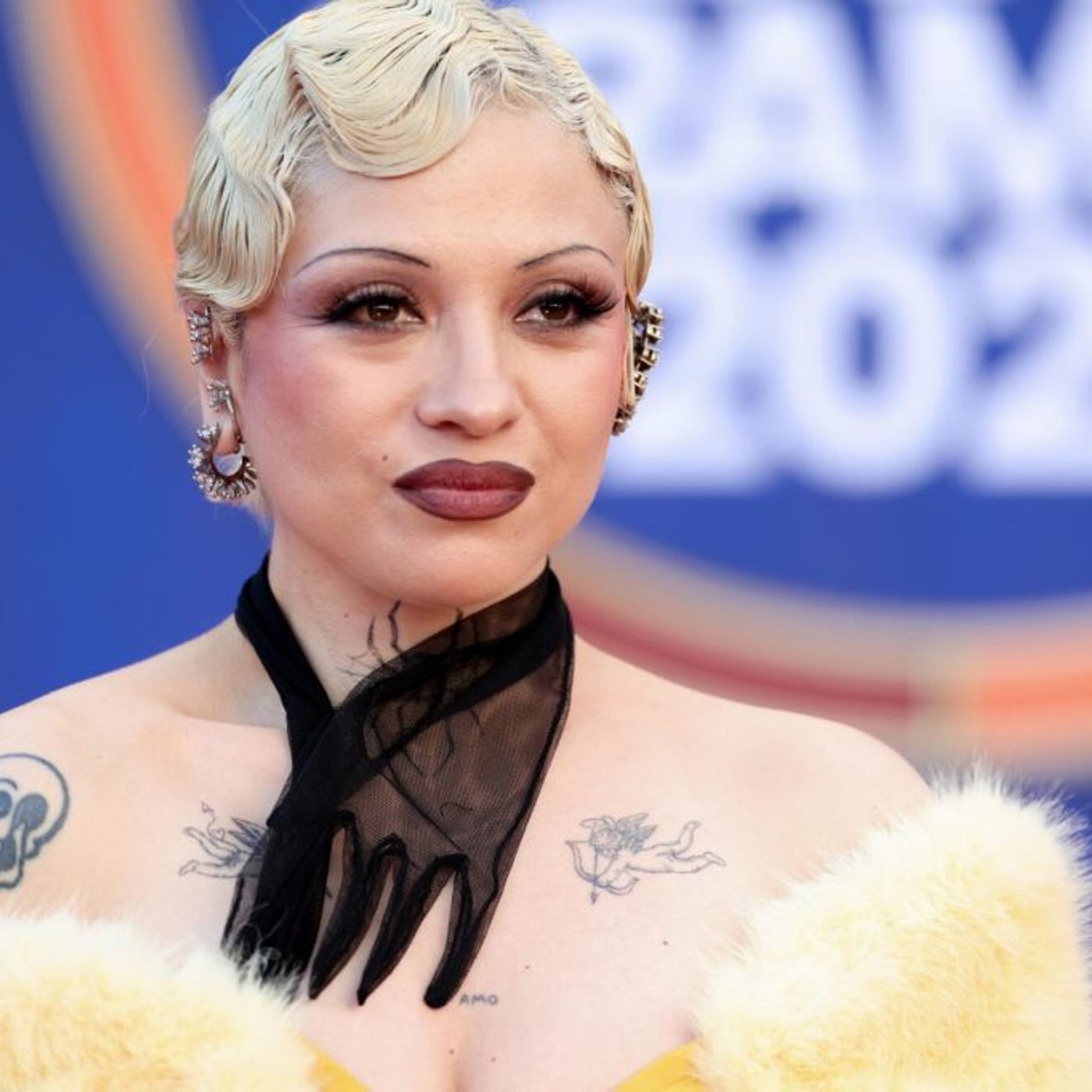 Mon Laferte Will Receive Social Justice Award & More Uplifting Moments in Latin Music episode artwork