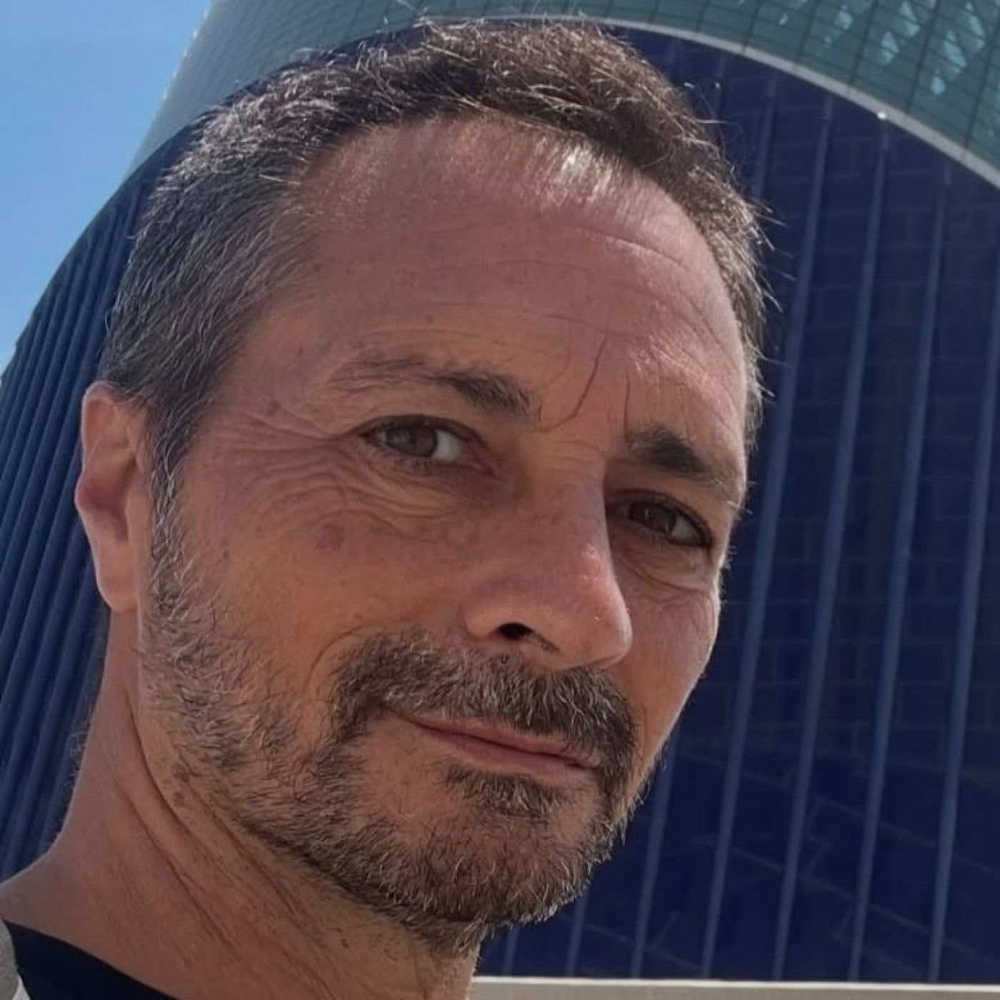 Esteban Salinas (Periodista) Fuego Sagrado