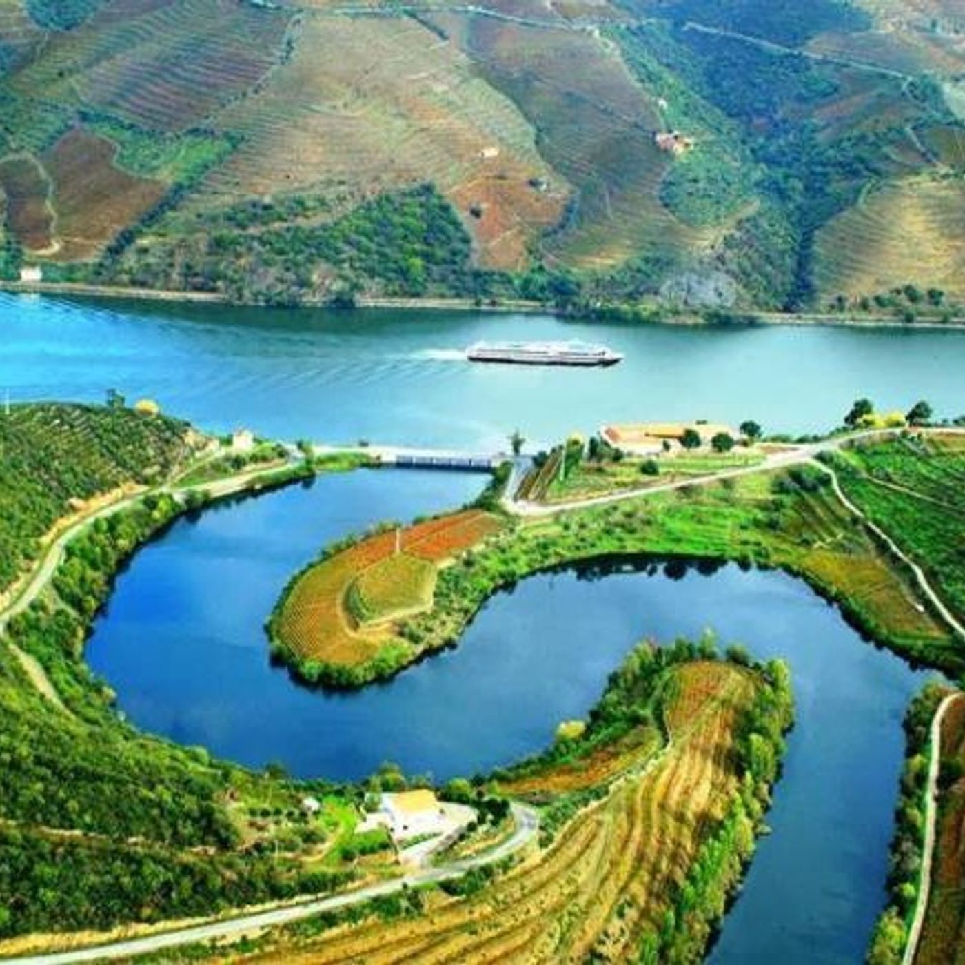 Territorios y Tesoros (T&T)