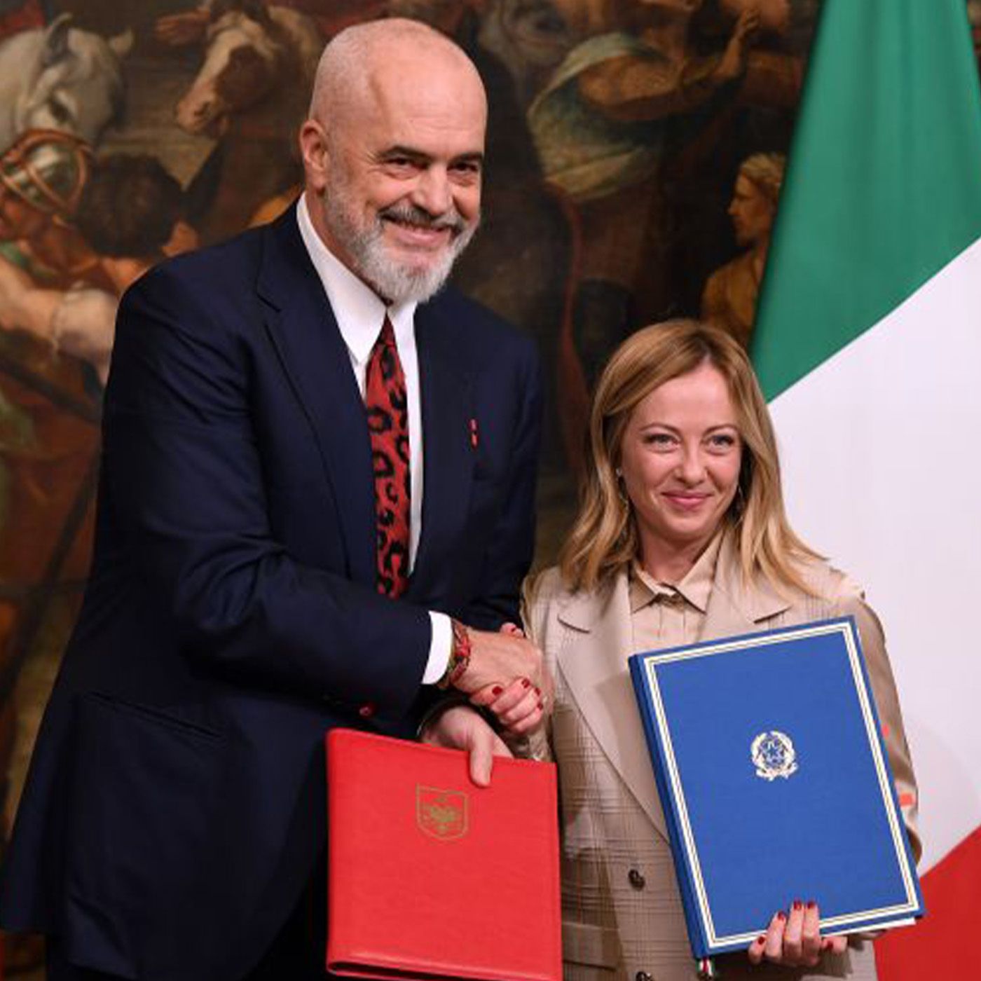 L'Albania non ratifica l'accordo Meloni-Rama sui migranti | 14/12/2023 | Il Corsivo episode artwork