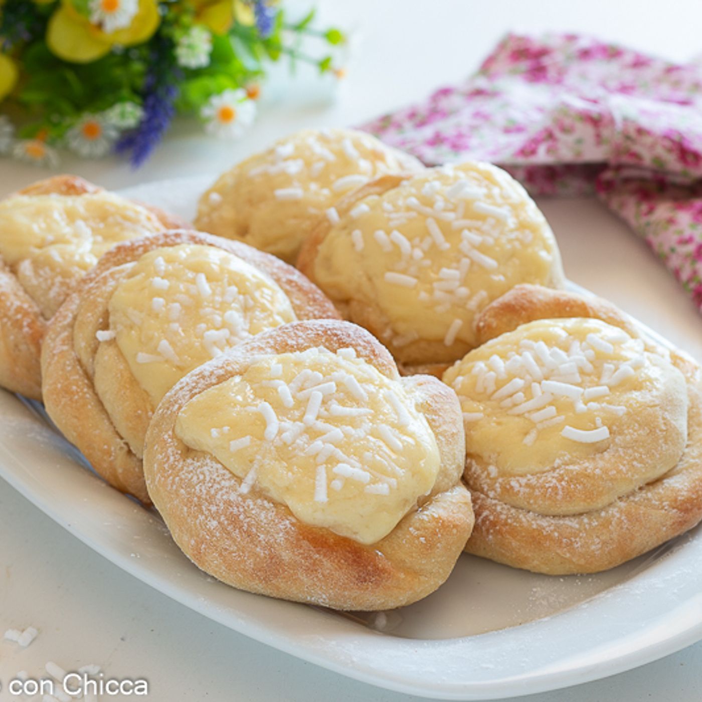 Brioche alla crema