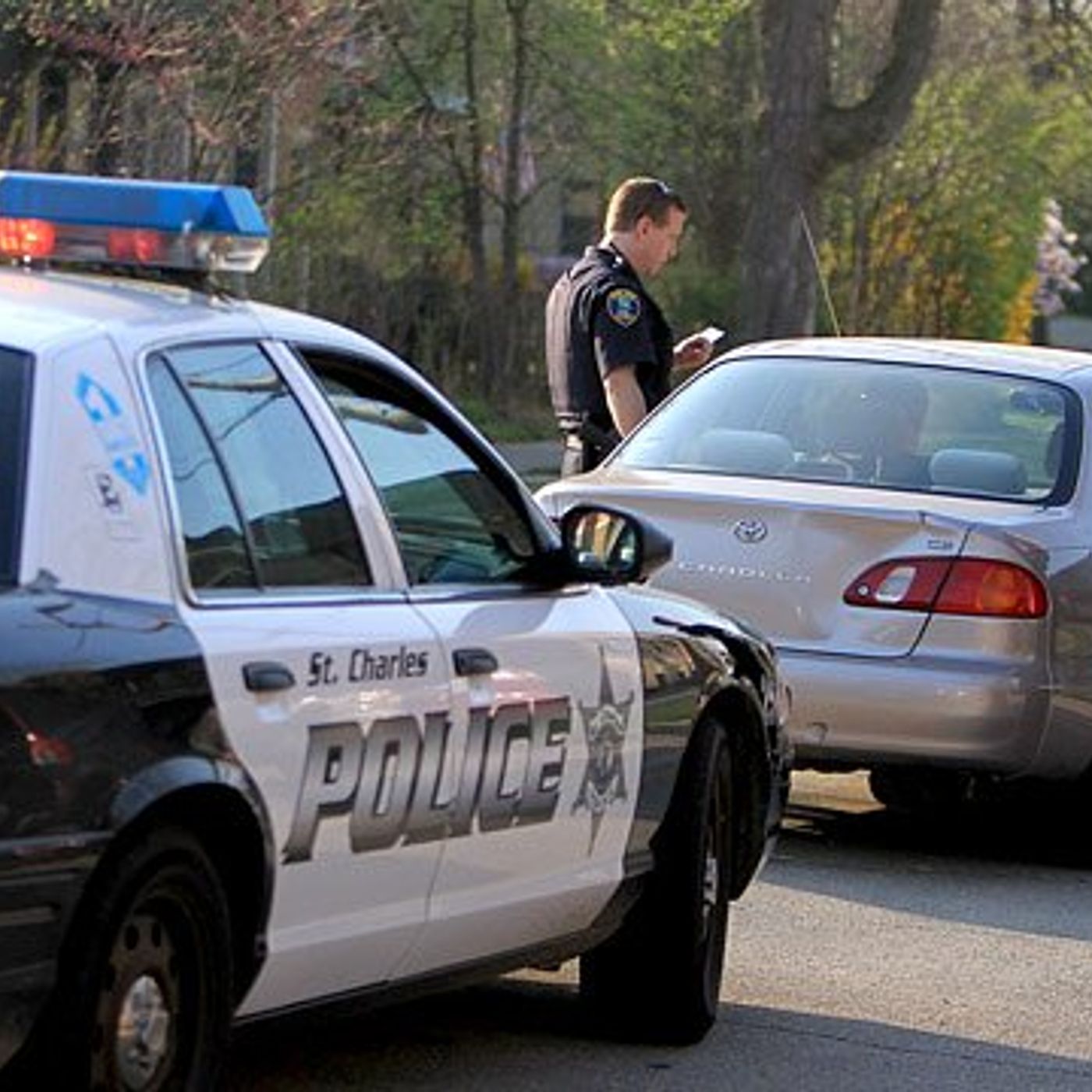 St. Charles police conducting emergency training exercise at Charlestowne Mall; no public threat episode artwork