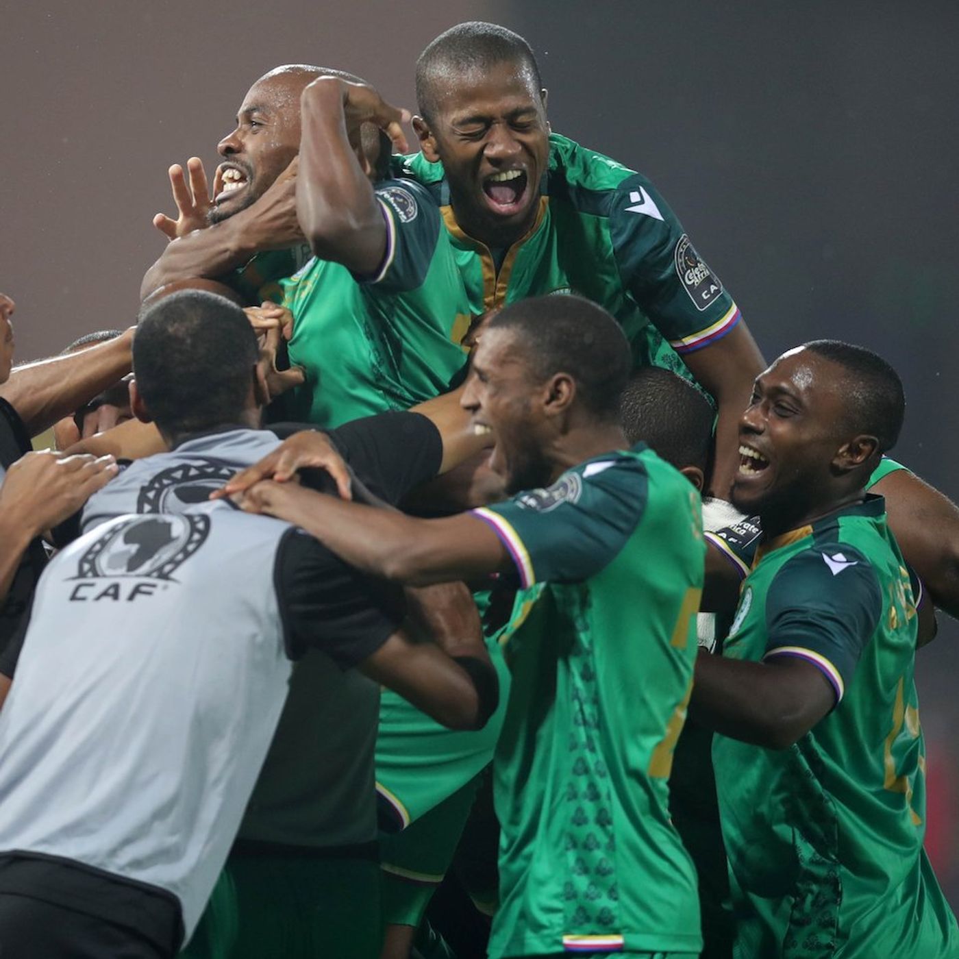 Cameroon Roars Show 21 28 Jan - Who has best route to the final + Comoros Equatorial Guinea and Cape Verde on the up episode artwork