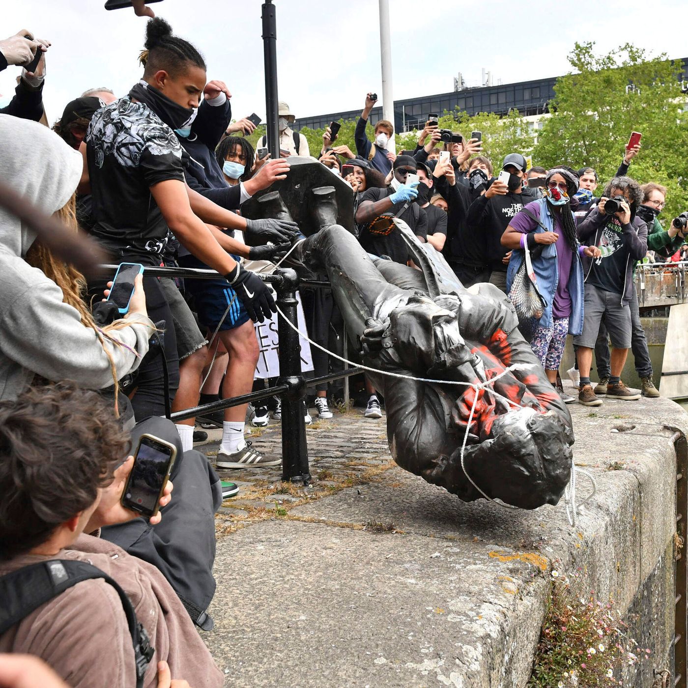 The Protests Heard 'Round The World episode artwork