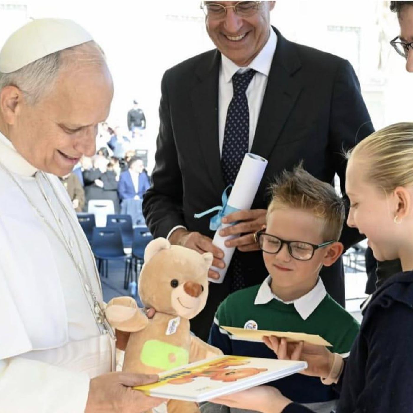 Diabete, Edoardo e Beatrice piccoli ambasciatori di speranza da Papa Leone Diabete, Edoardo e Beatrice piccoli ambasciatori di speranza da Papa Leone