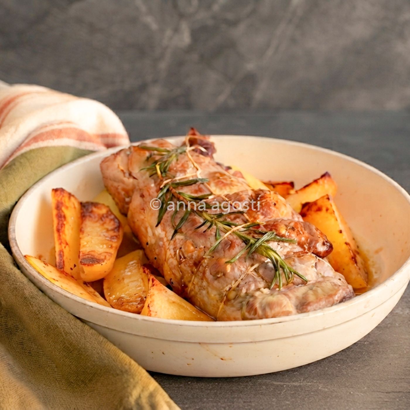 Filetto di maiale in padella con patate