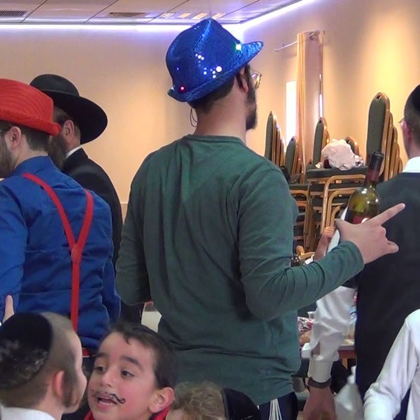 מסיבת פורים התש"פ במוסדות "אור-יצחק" רחובות ת"ו. בראשות כבוד הרה"ג הרב יצחק חלימי שליט"א. episode artwork