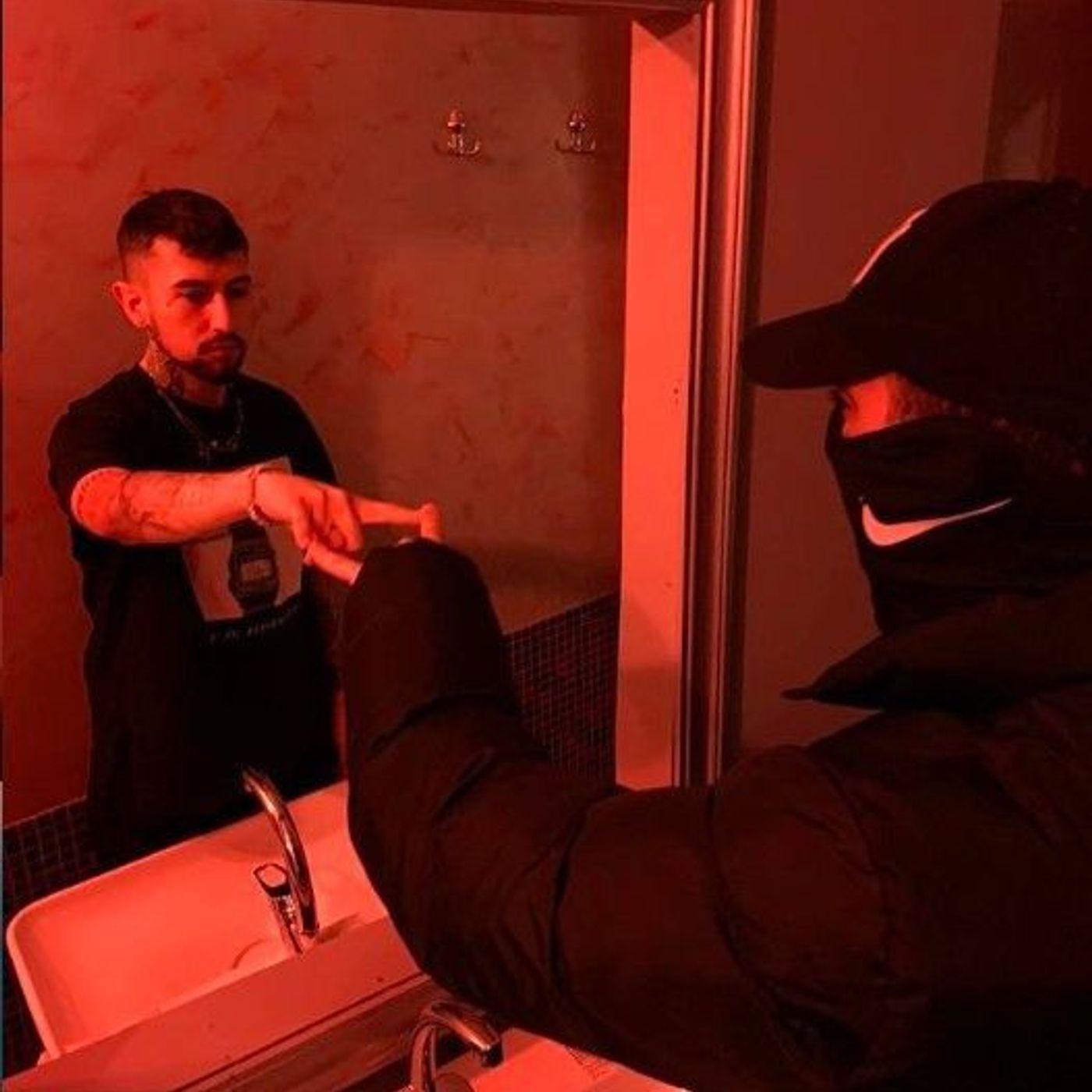 MORTAL KOMBAT