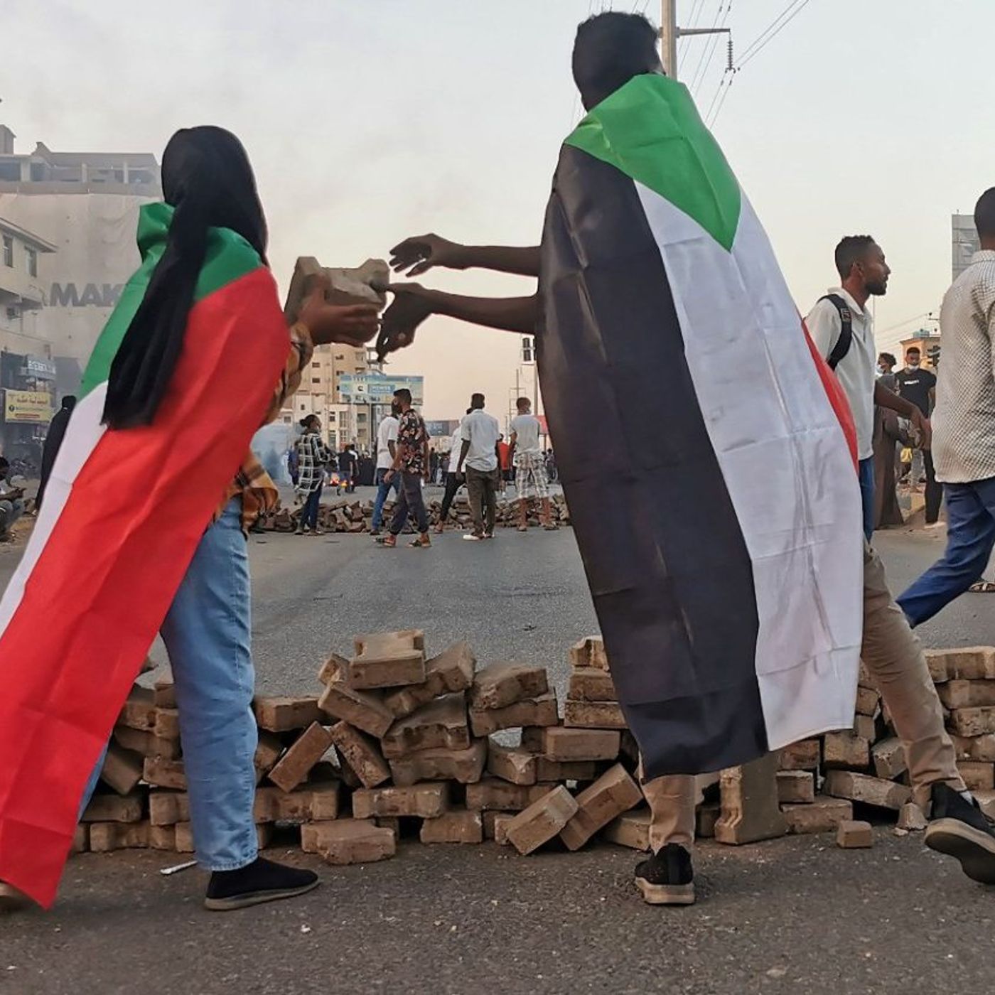 Continua la protesta dei sudanesi ma la giunta militare si sente più forte episode artwork