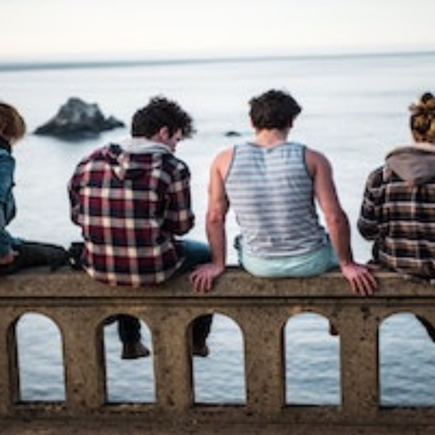 Grandi problemi per piccoli adolescenti podcast artwork