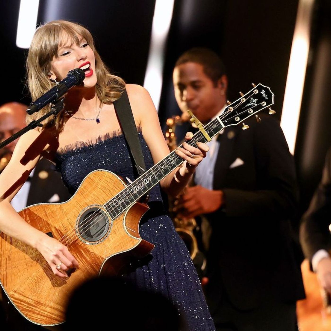 Taylor Swift Performs ‘The Fate of Ophelia’ Live for First Time at Academy Museum Gala