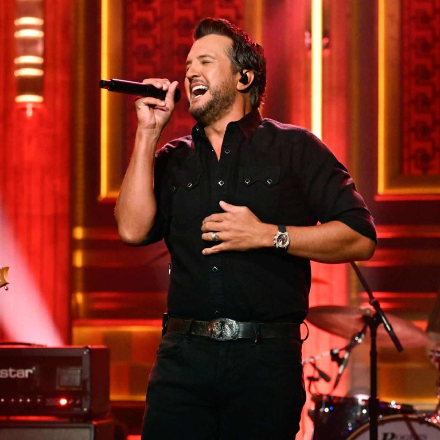 Watch Luke Bryan Showcase ‘Signs’ on ‘Fallon’