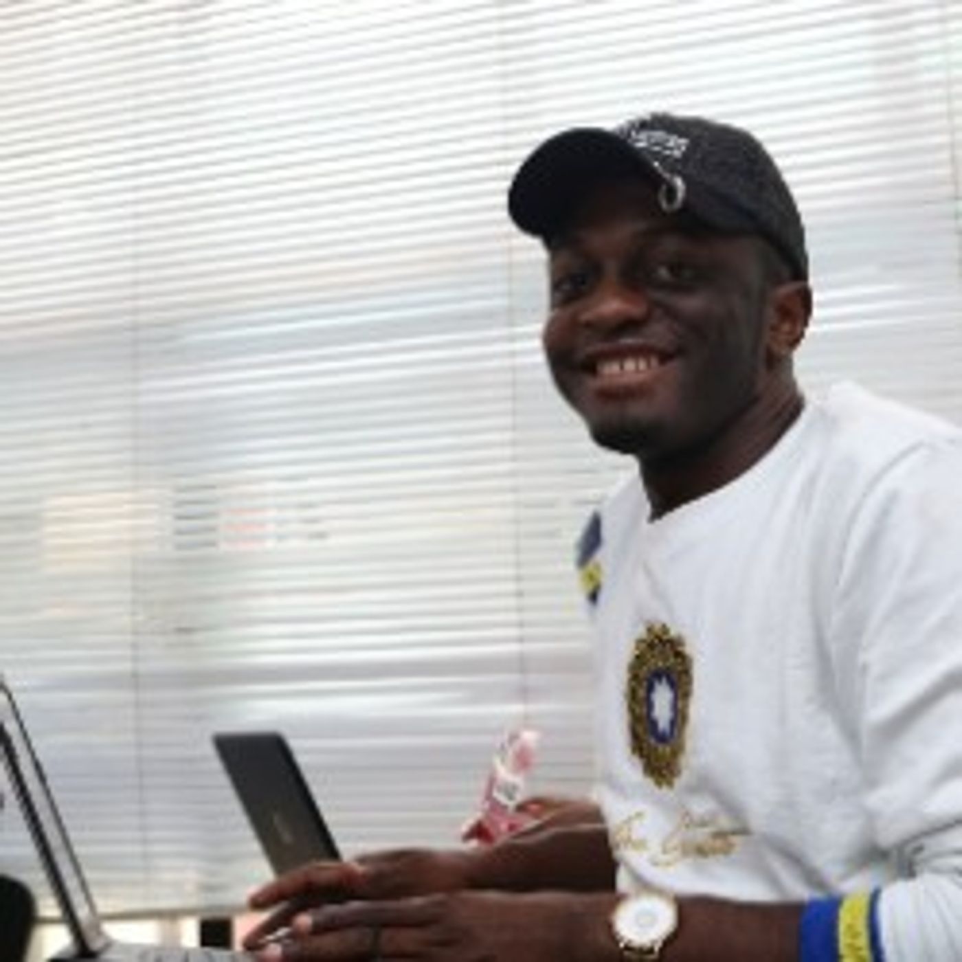 Mantles Chant Koinonia