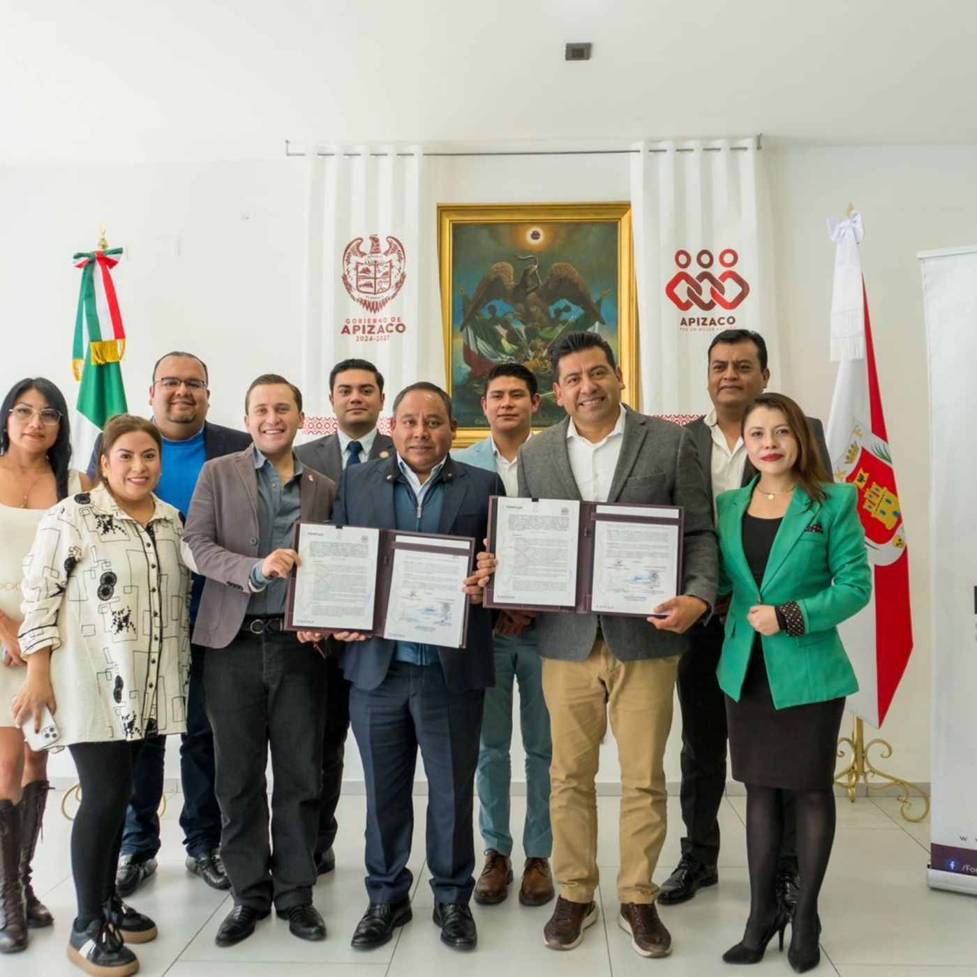 💰 FIRMAN APIZACO Y FOMTLAX CONVENIO PARA CRÉDITOS CON TASAS PREFERENCIALES 🤝 💰 FIRMAN APIZACO Y FOMTLAX CONVENIO PARA CRÉDITOS CON TASAS PREFERENCIALES 🤝