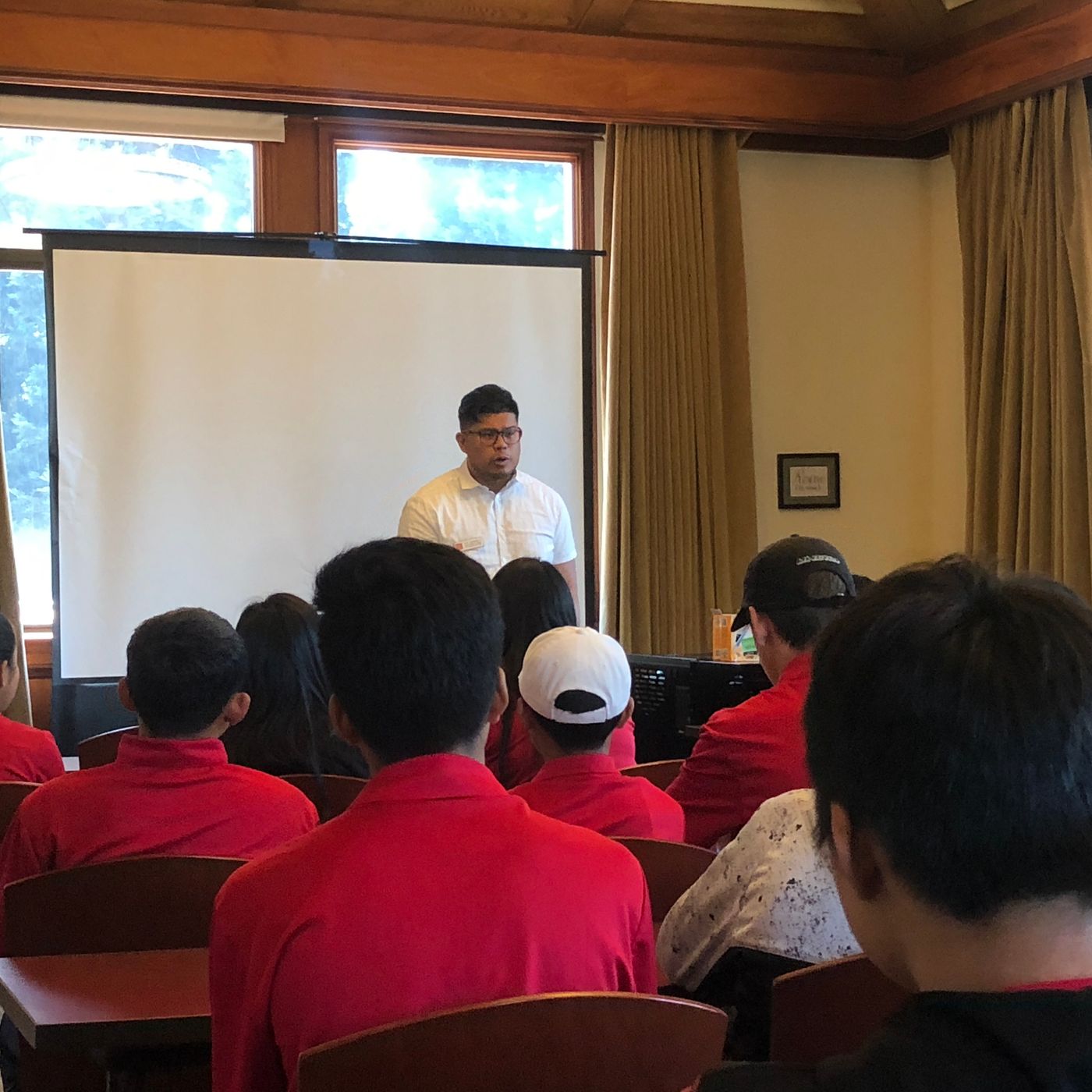 Liberal Art Colleges with Ardi Samonte '16 from Saint Mary's College of California E03