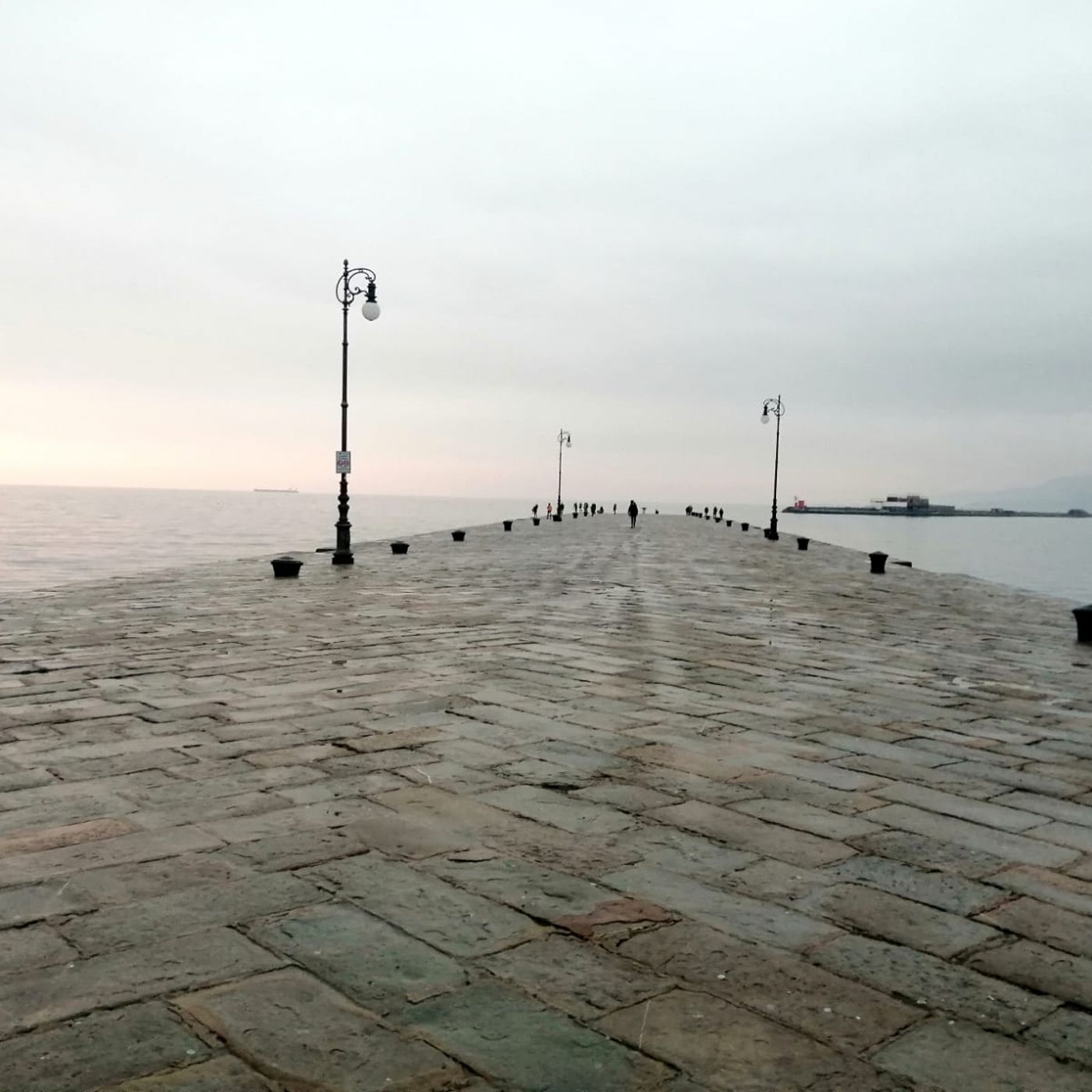 Alla fine i soldi son carta