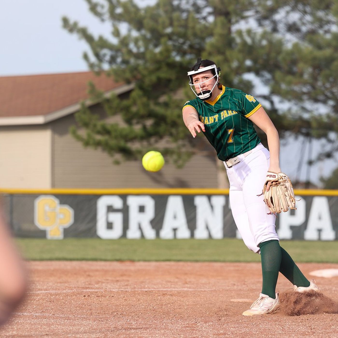 Cheyenne Hayes’ late grand slam, 16 Ks give Grant Park 12-2 win over Milford-Cissna Park episode artwork