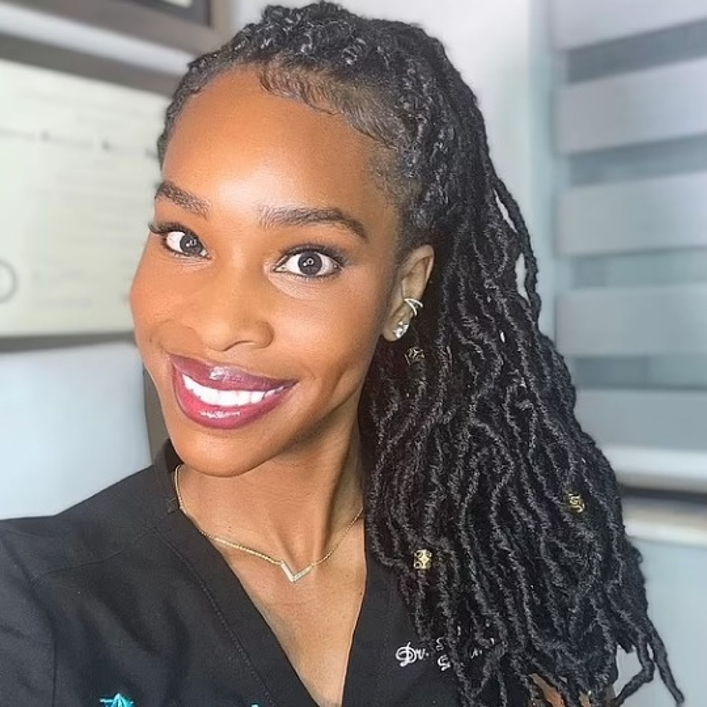 Dermatologist Dr. Alexis Stephens shares #beautysleep benefits and more  ~ #skincare #dermatologist episode artwork