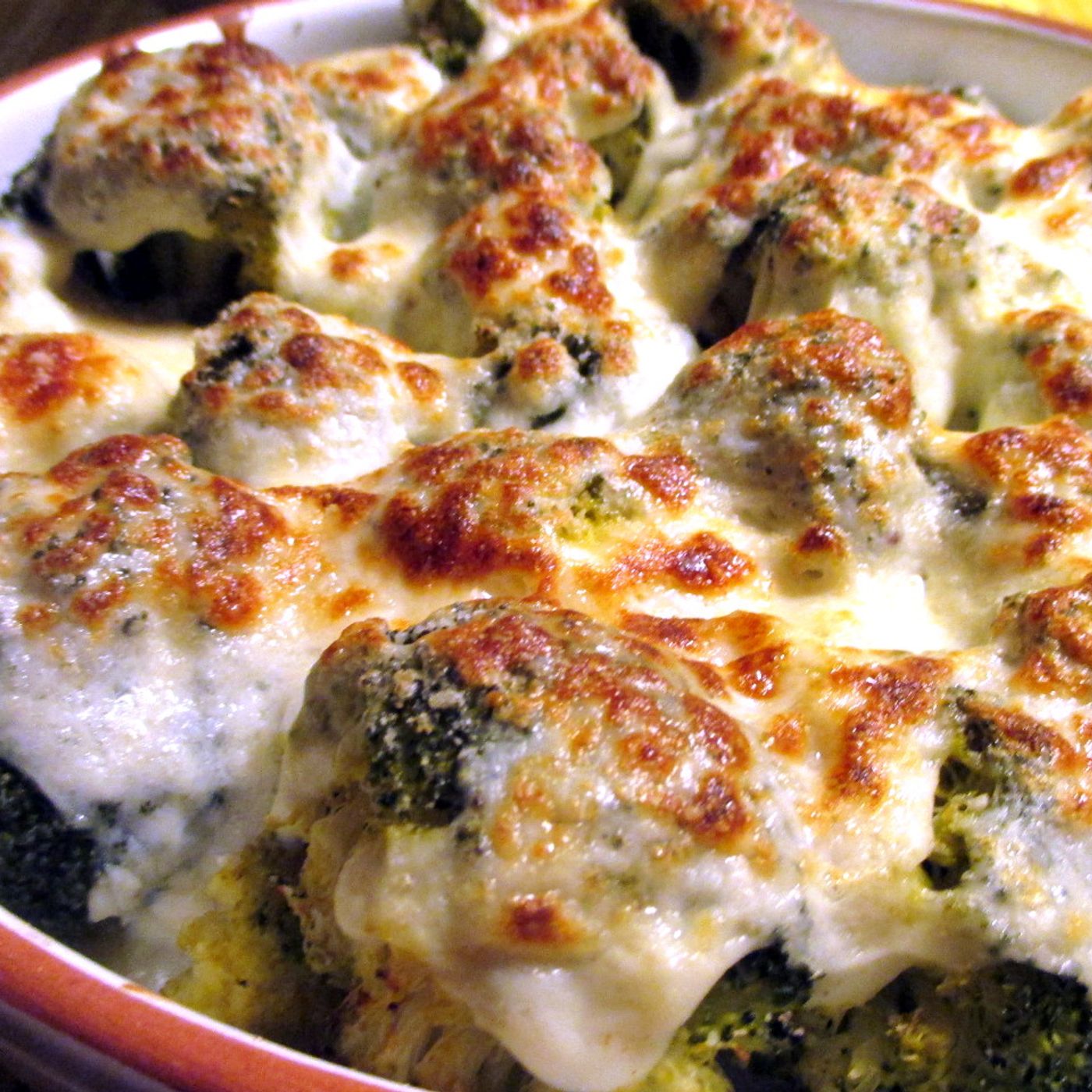 Broccoli gratinati con besciamella episode artwork