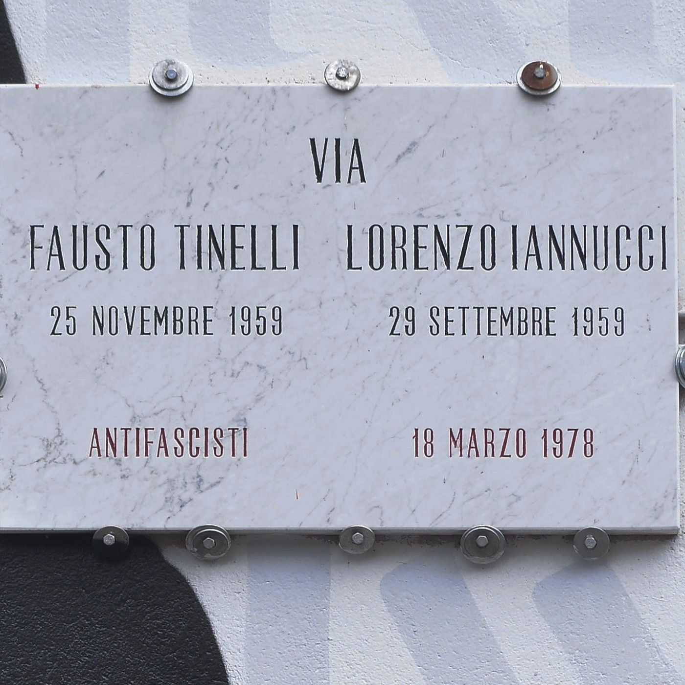 La pista neofascista alla base della riapertura dell'inchiesta sull'omicidio di Fausto e Iaio | Il Corsivo di Mercoledì 07 Maggio 2025 episode artwork
