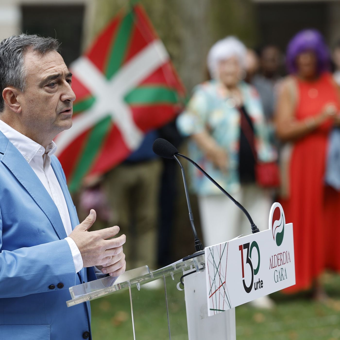 La República de los Tonnntos: Aitor Esteban no pide perdón por ETA y pretende que se pida perdón por Guernica