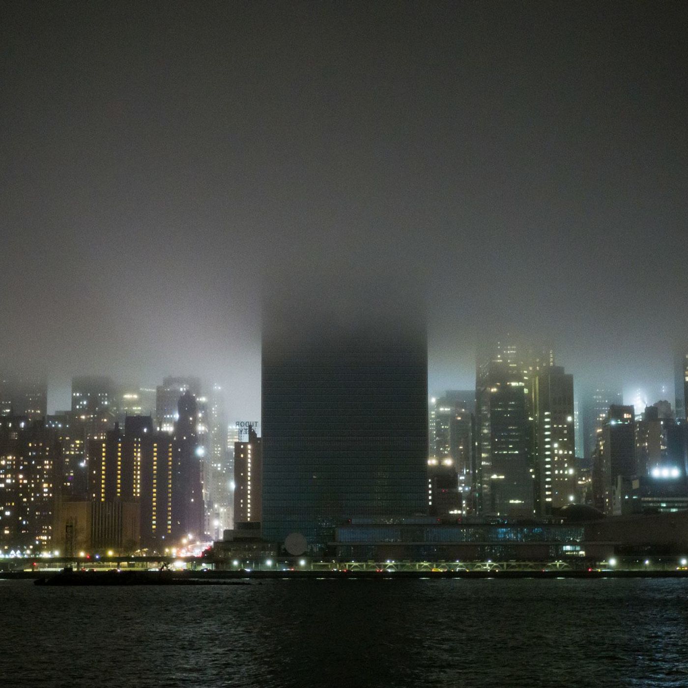 Mundo é incentivado a apagar as luzes nos 20 anos da Hora do Planeta