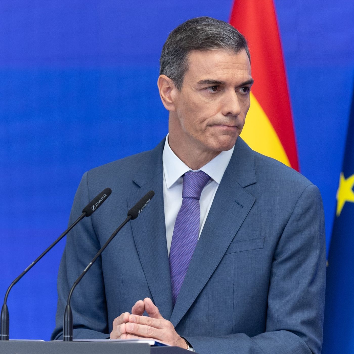 Tertulia La Trinchera. Sánchez llegó robando y se fue robando