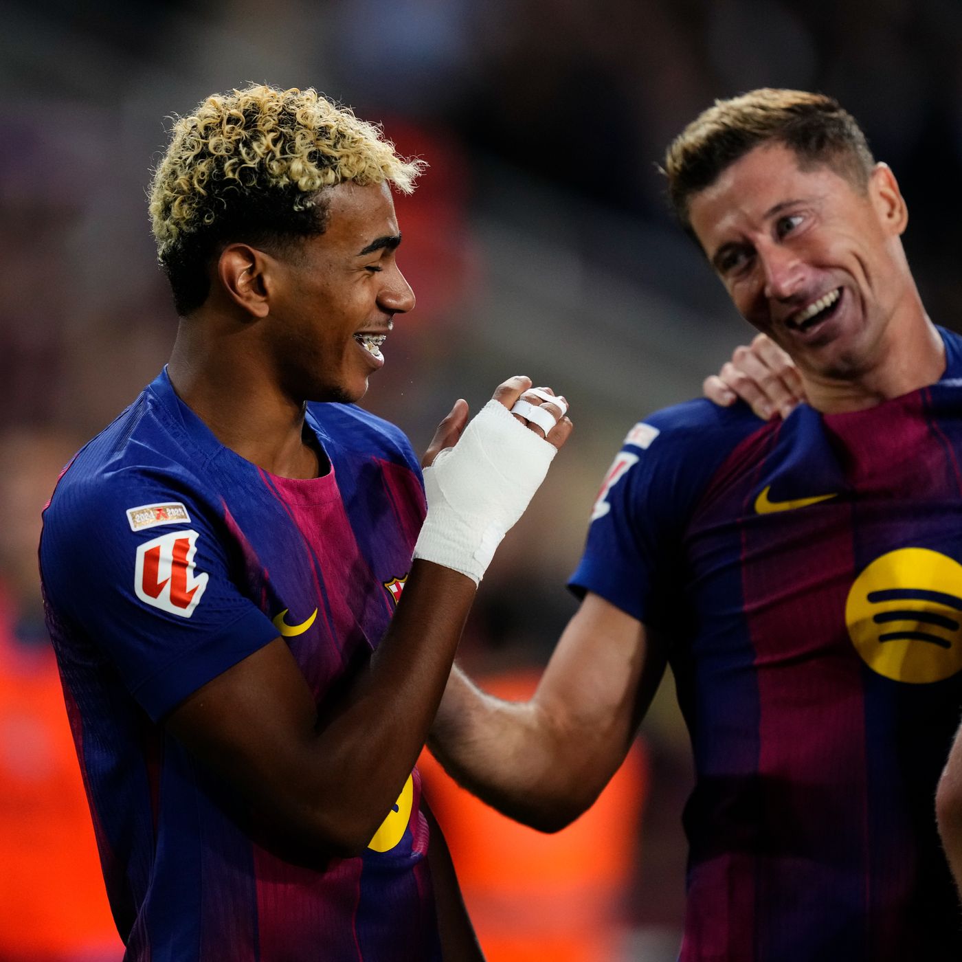 Los goles del FC Barcelona 2 - 1 Real Sociedad | Lewandowski pone líder al Barça