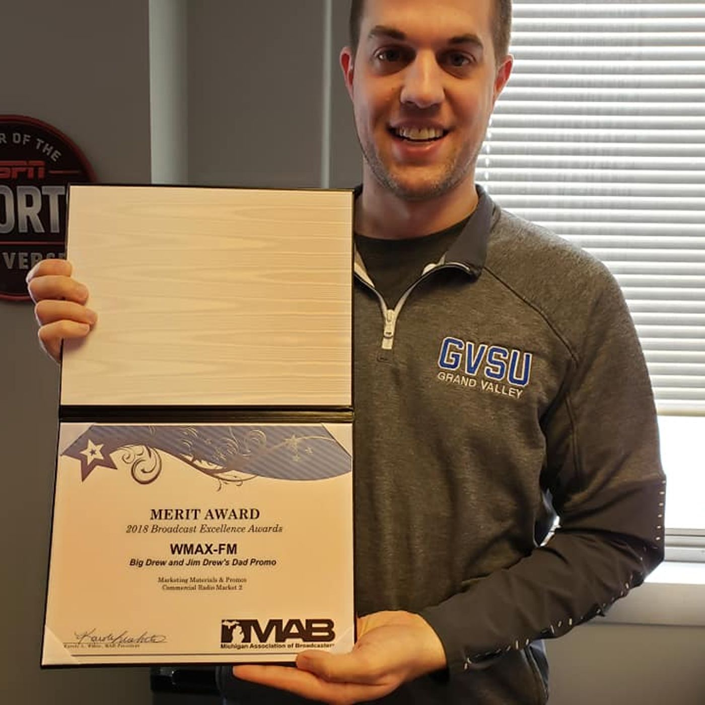 2018 MAB Merit Award Winner - Drew's Dad Embarrasses Drew Show Promo episode artwork