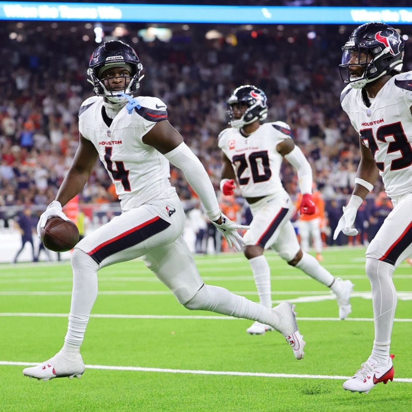 Can Texans Hold Off Jordan Love With Injuries On Defense? Big College Football Weekend