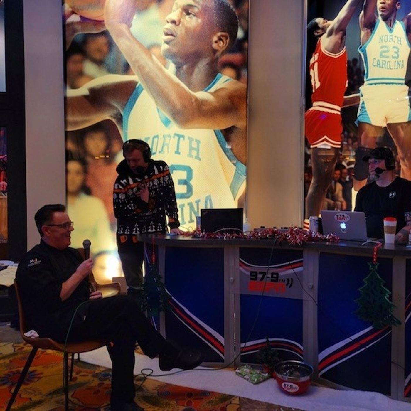 Michael Jordan's Steakhouse Chef, Chef Frank episode artwork