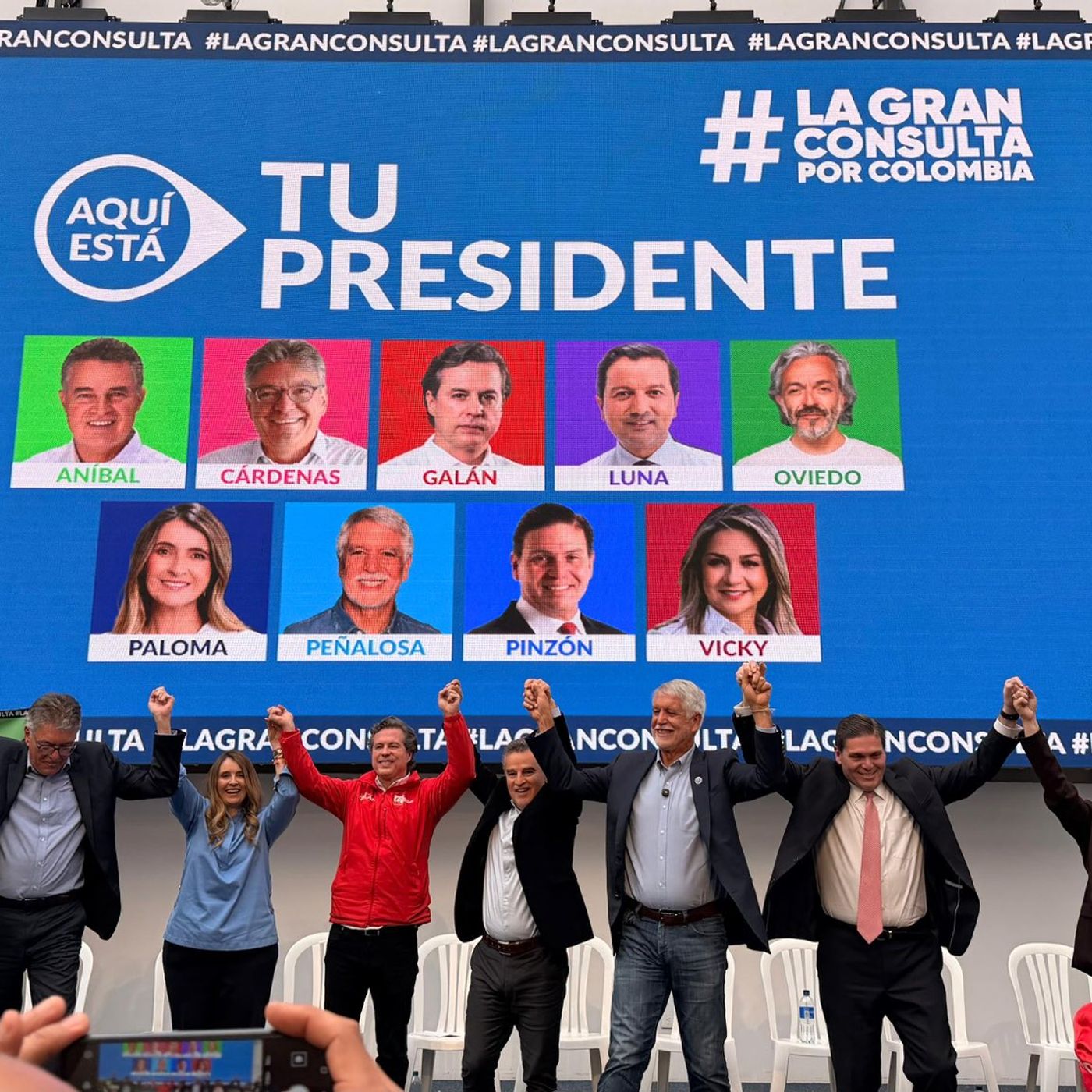 La encuesta que pone a Paloma Valencia al frente de la Gran Consulta por Colombia y a Vicky Dávila repuntando episode artwork