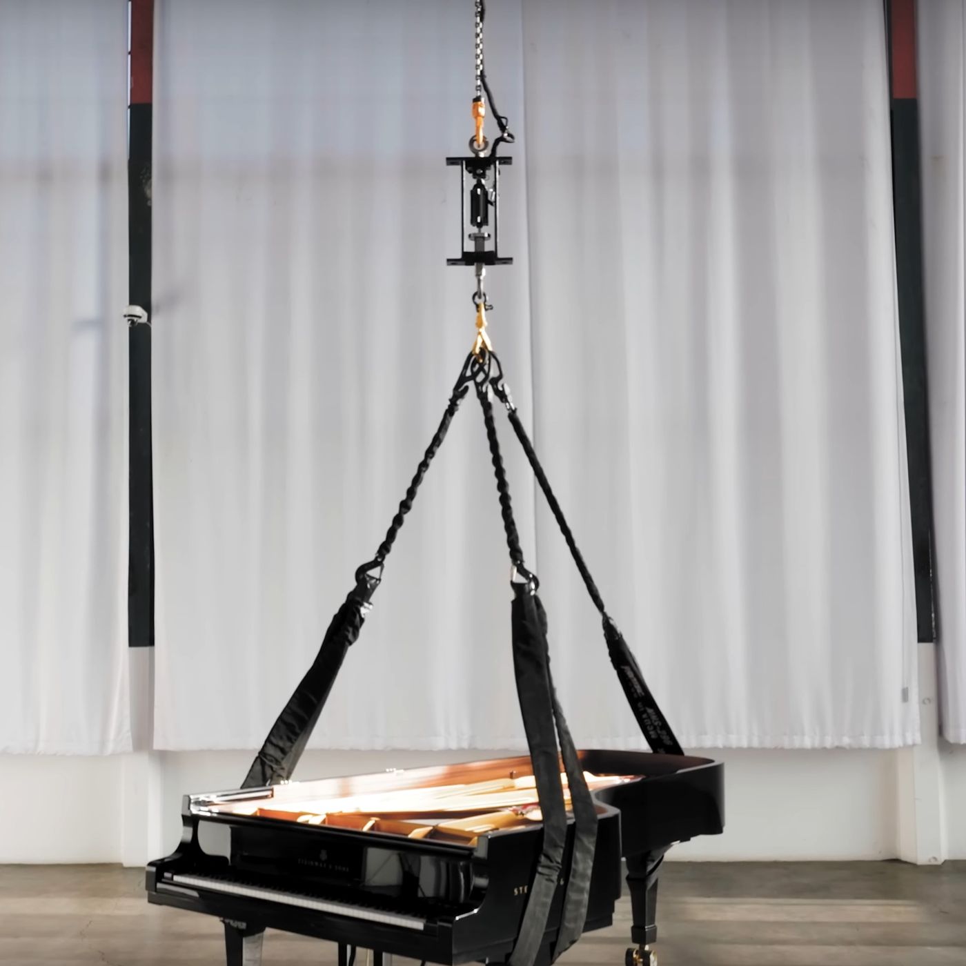 DDD 177: Tesla's Robot Leg lifts Half Ton Grand Piano and everyone is picking at Ye again.