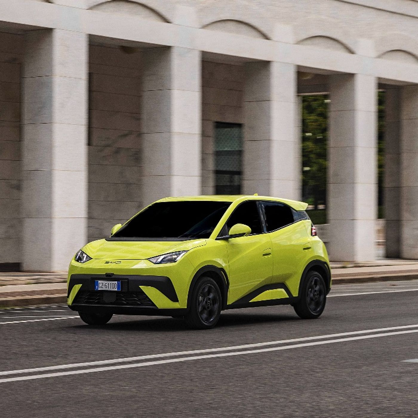 BYD Dolphin Surf - La citycar elettrica che unisce praticità e tecnologia episode artwork