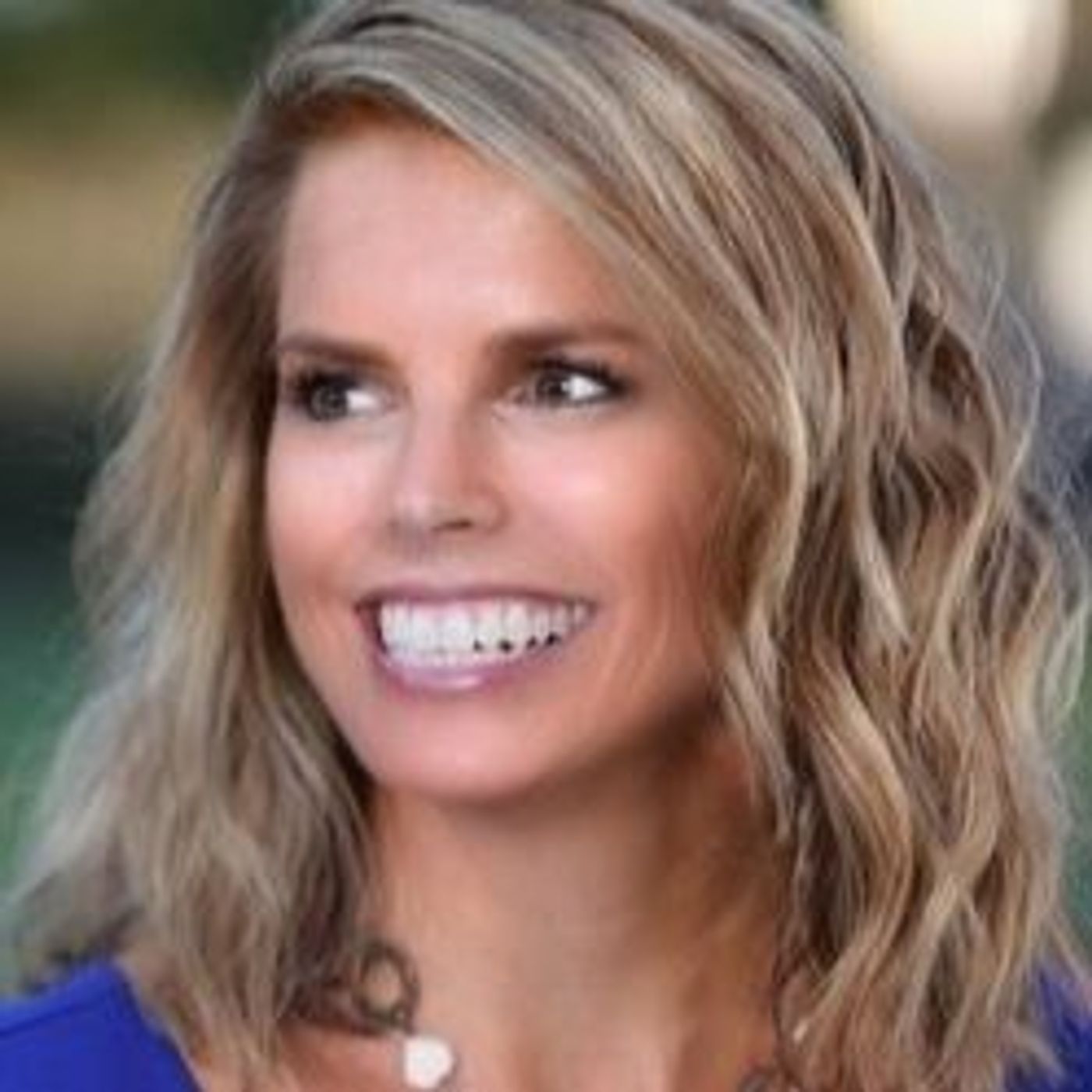 Episode 192 - Interview With Dr. Elizabeth Lombardo! episode artwork