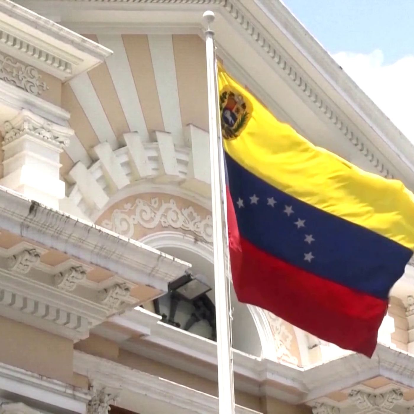 La Brújula de la Economía: El petróleo venezolano, las empresas españolas en Venezuela y su futuro económico (05/01/2026) episode artwork