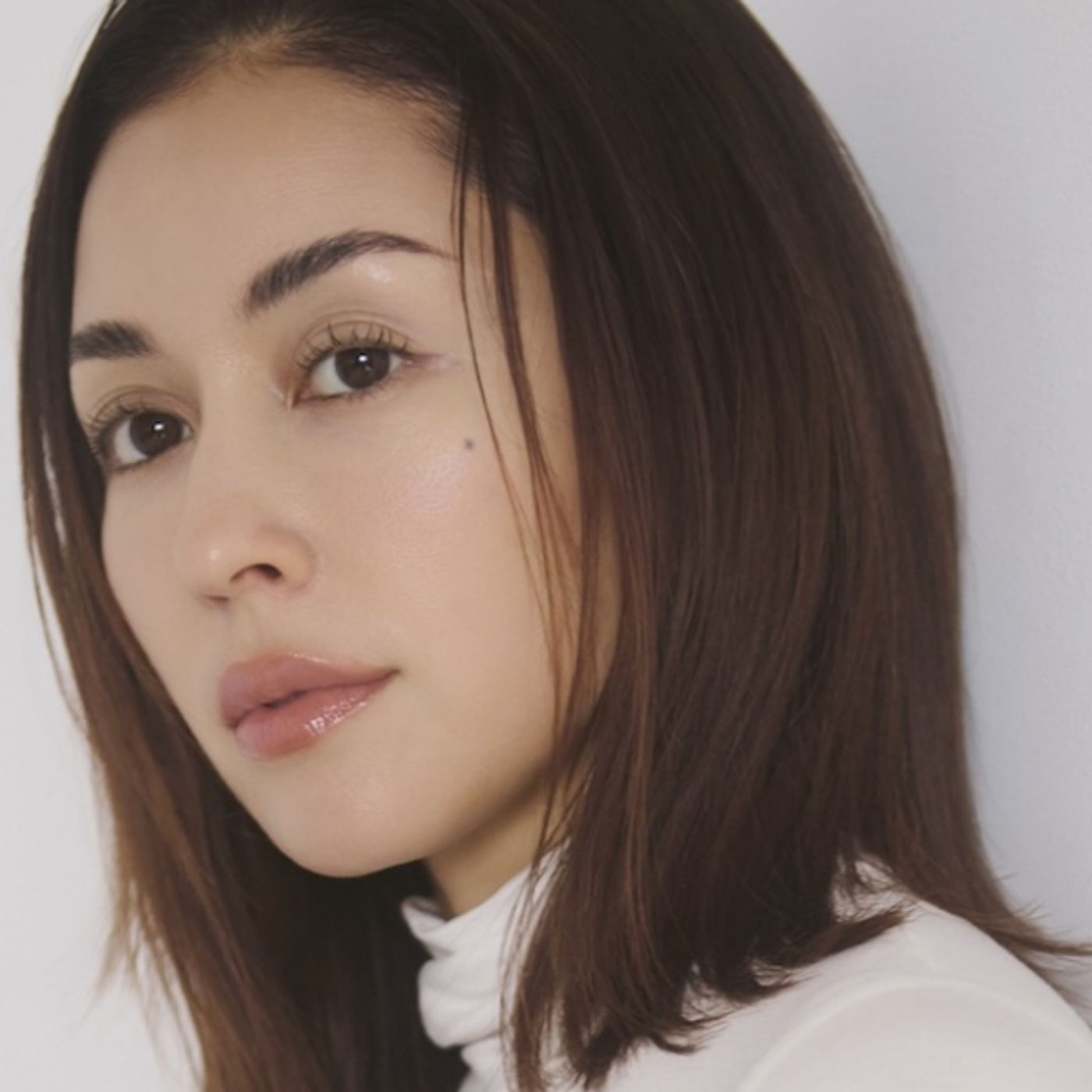 BENI、新曲「JILI JILI」本日配信リリース。「火照りと涼しさが同時に鳴るグルーヴィーな一曲です」 episode artwork