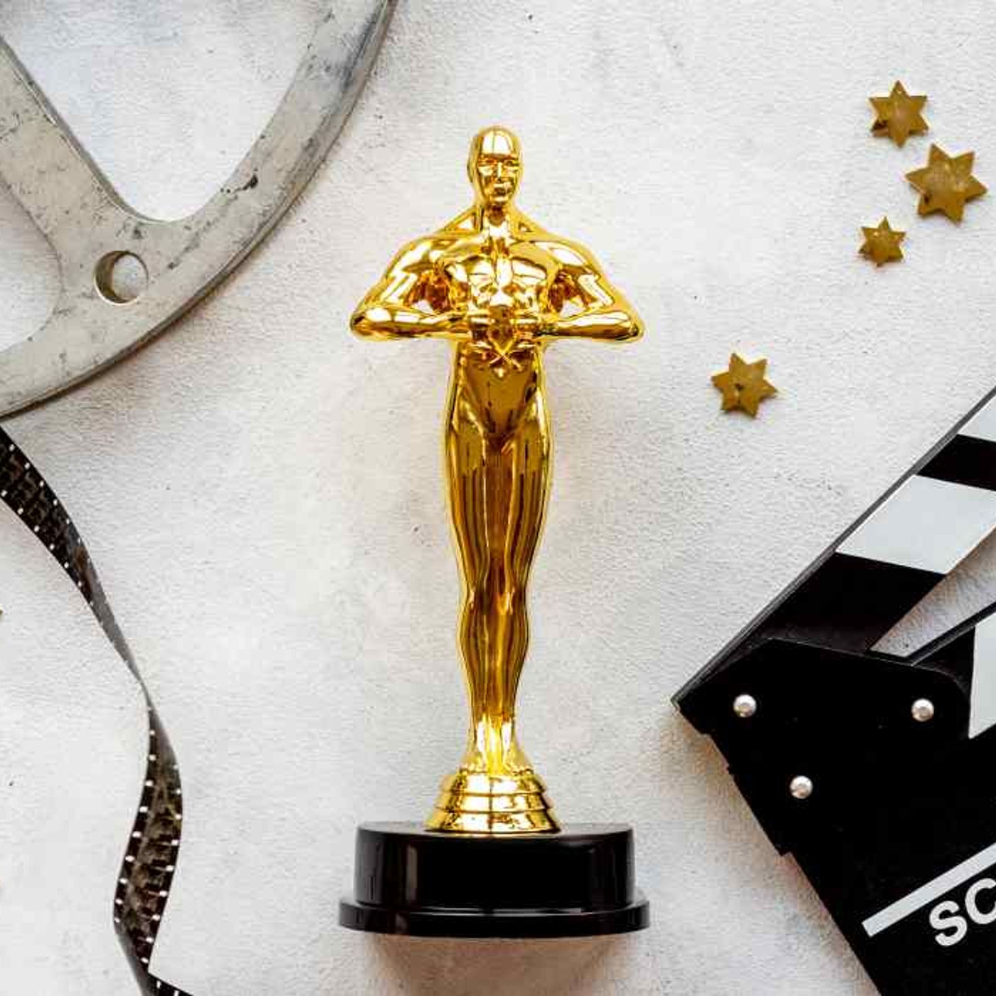 Come viene creata la statuetta  degli Oscar episode artwork