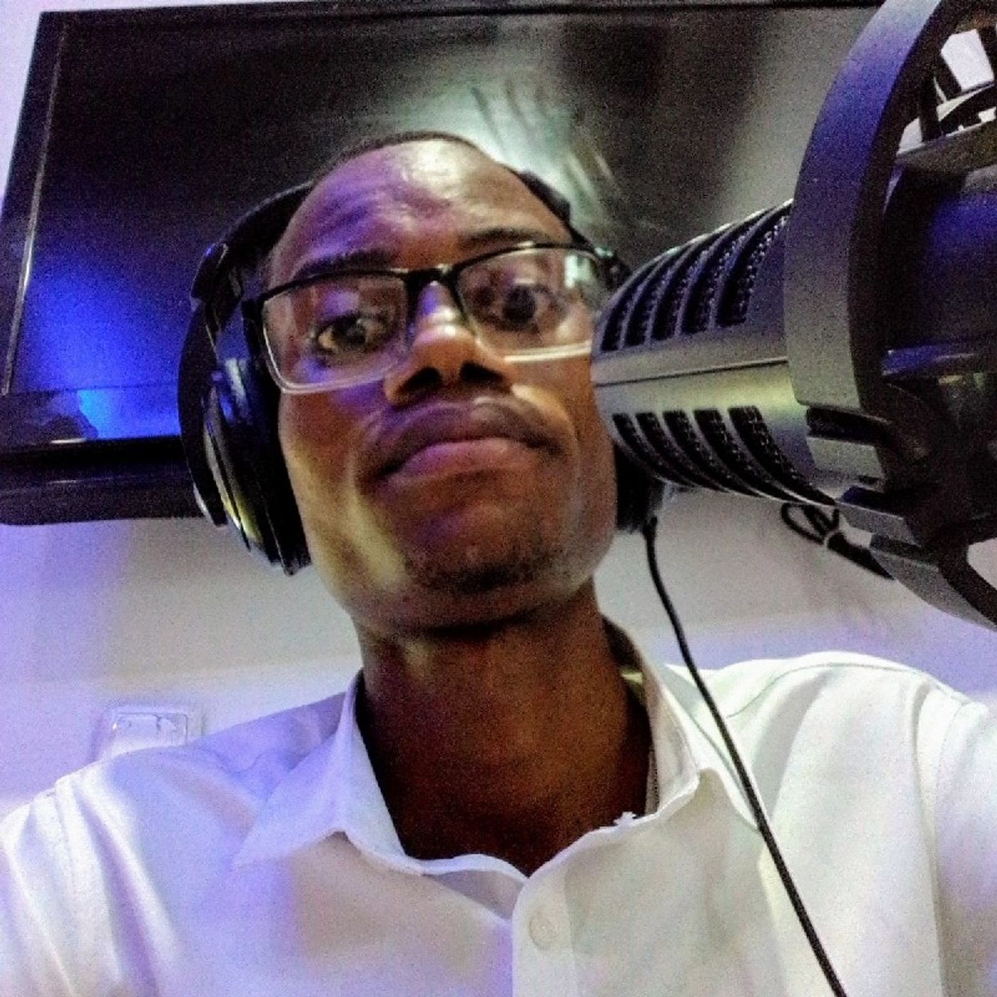RÁDIO ONLINE ☀️🎙️