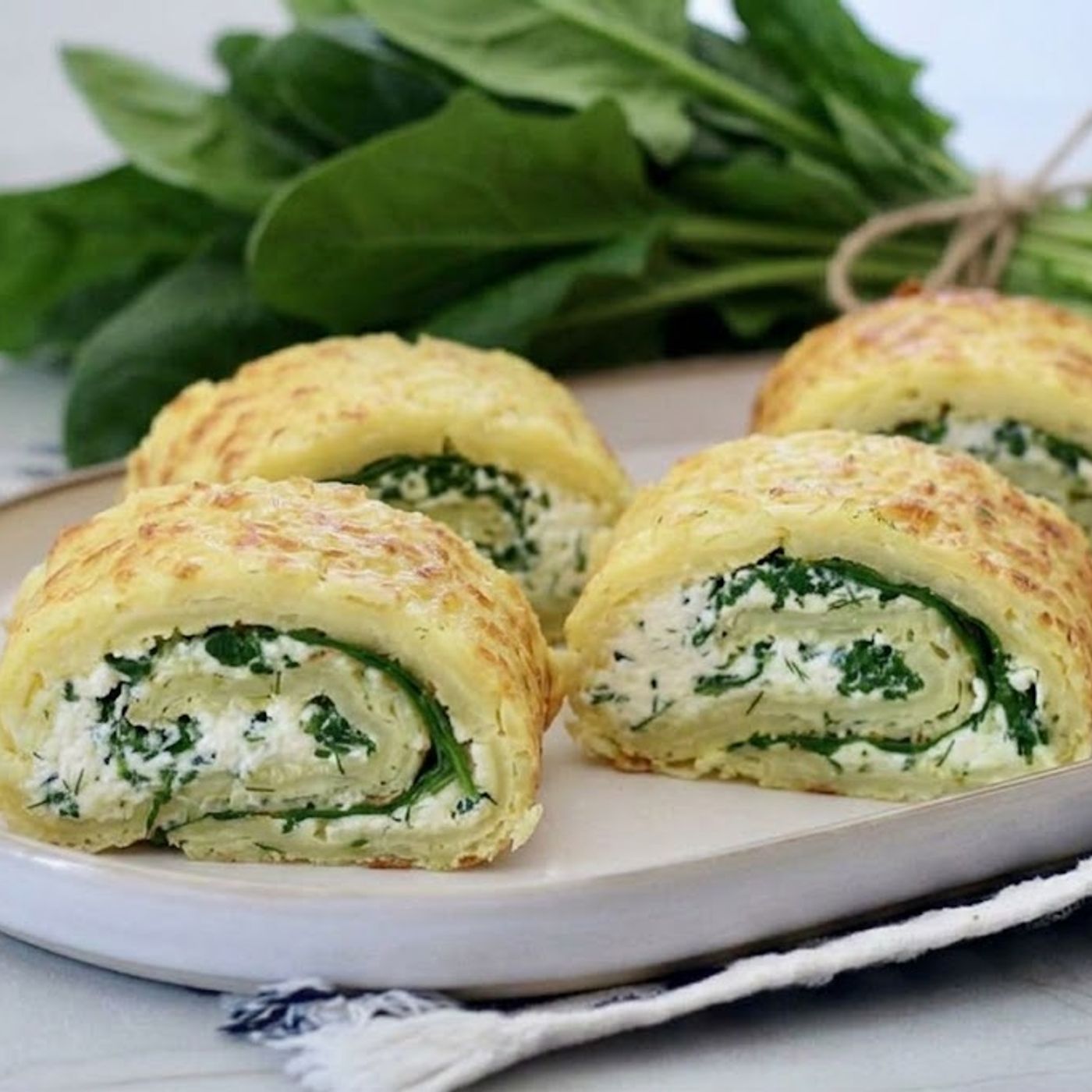 Rotolo patate spinaci e ricotta croccante fuori, morbido dentro (SENZA FARINA)