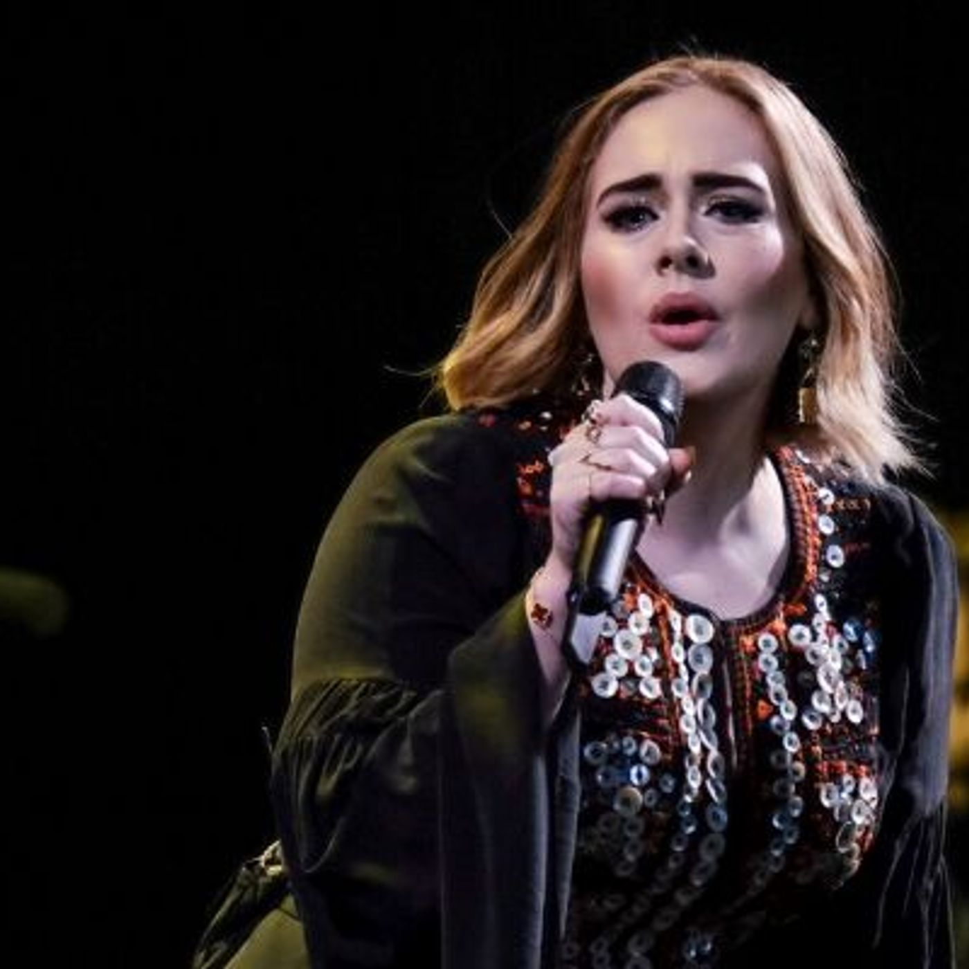 Adèle annonce son retour pour le mois de décembre