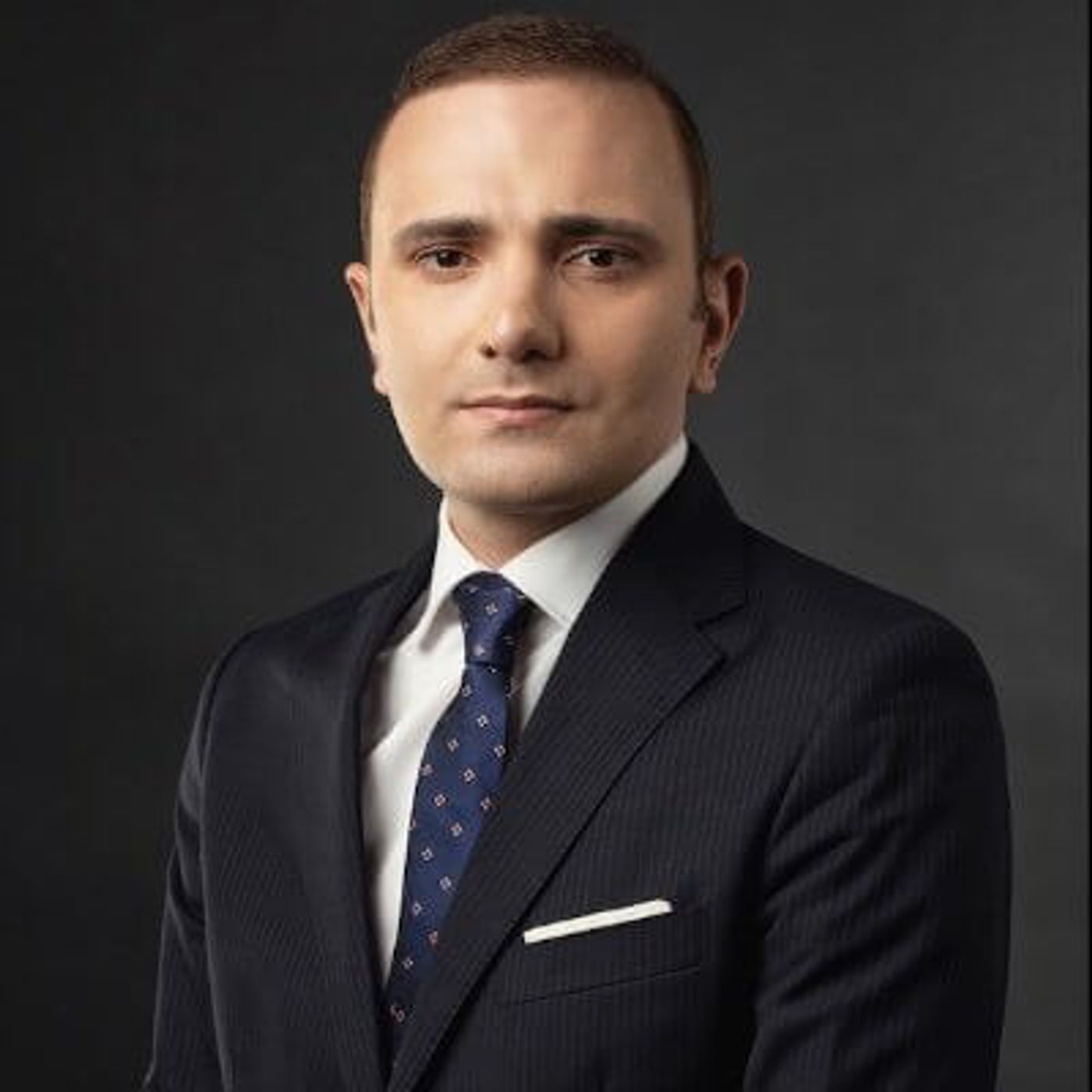 Build Your World-Class Personal Brand with Vladimer Botsvadze - SG124