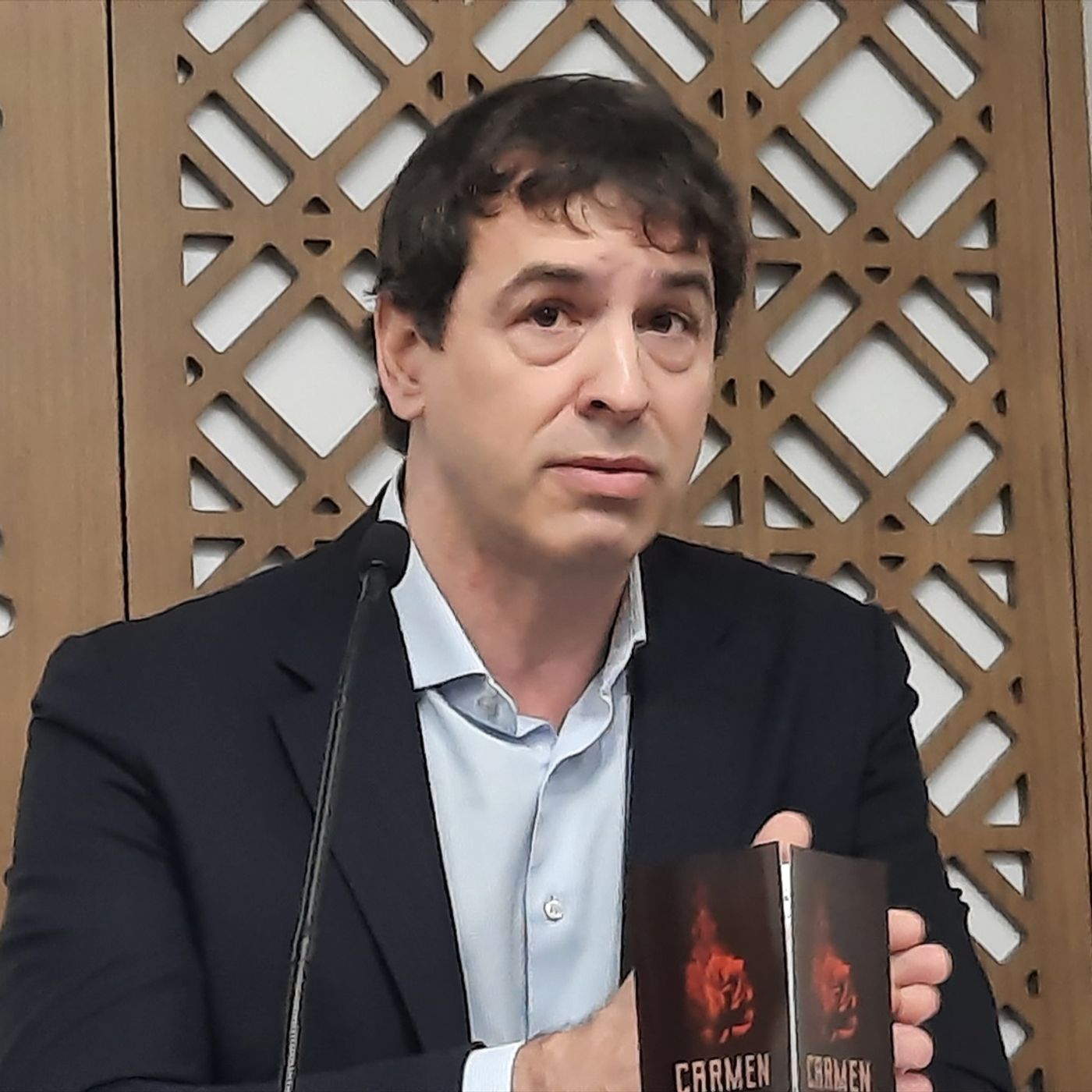 Las Noticias de La Mañana: La directora del conservatorio evidencia el enchufe a David Sánchez