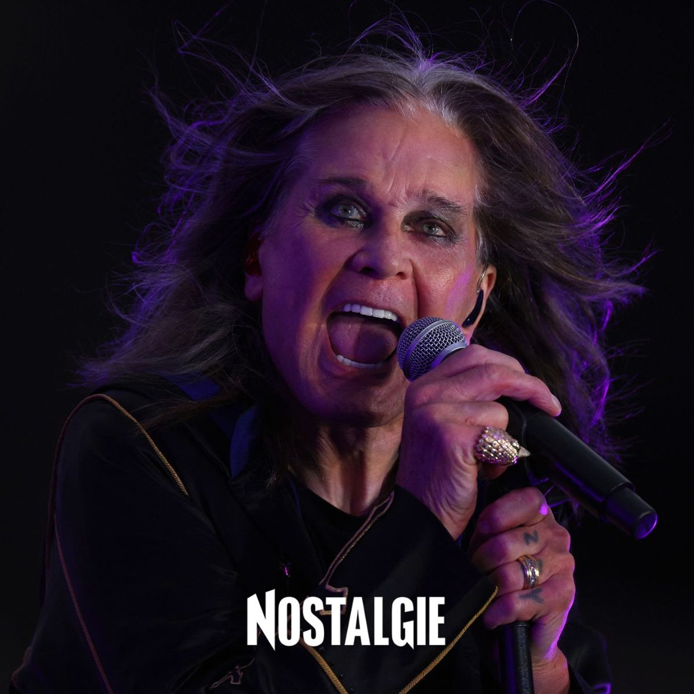 Ozzy Osbourne vend 450 dollars des cannettes vides écrasées et ça cartonne